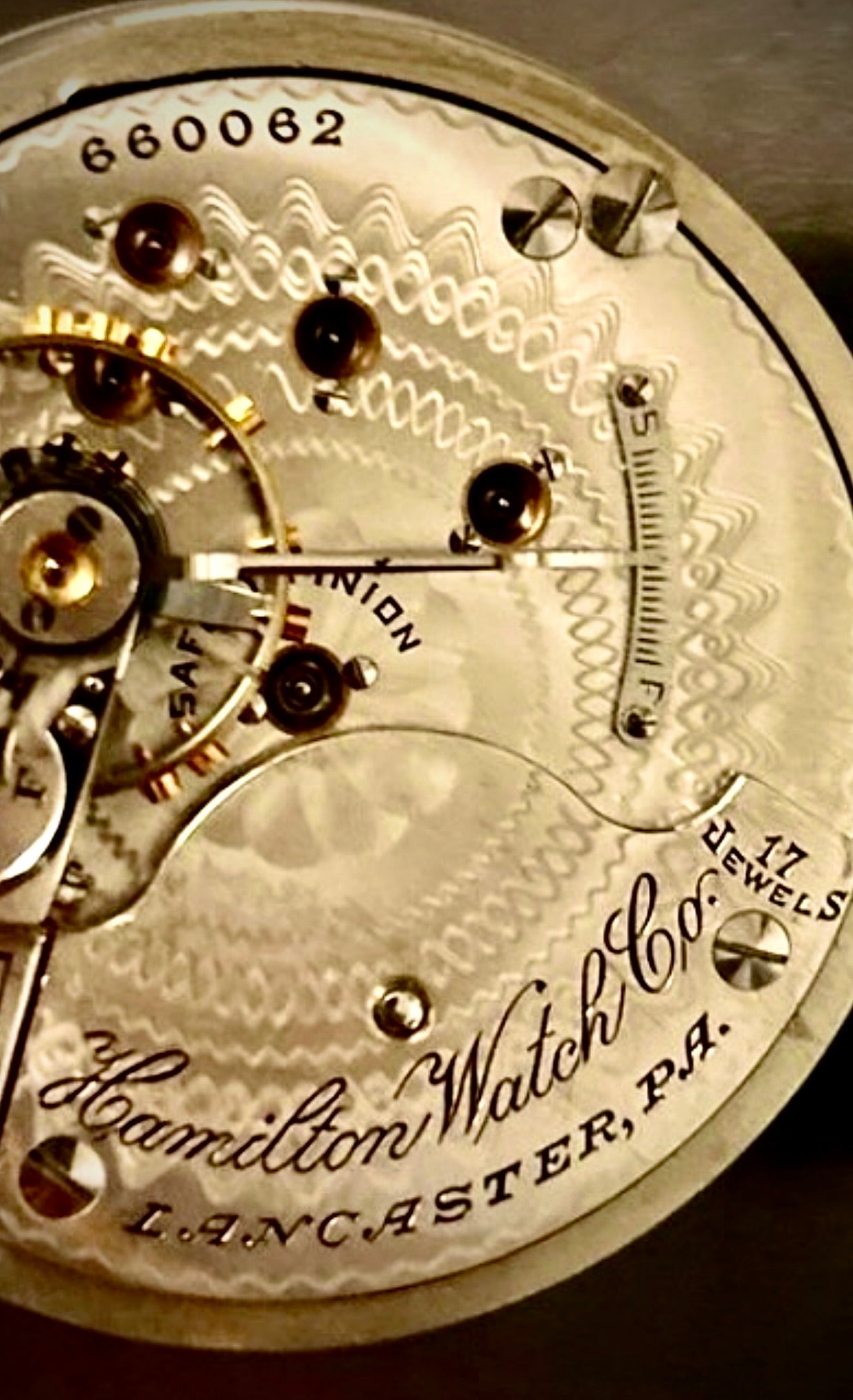 R#1417 Antique 1908 Hamilton pocket watch, adjusted movement rail road accuracy grade 974 serial number 660062 Nickel Silver Lancaster Pensilvania case no 0338048