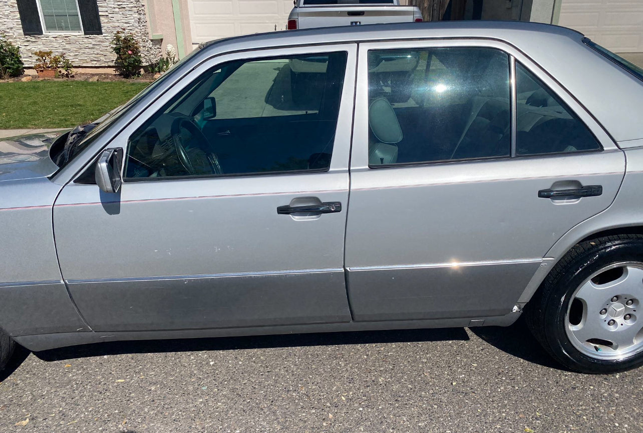 For sale 1995 e300 diesel sedan 4- door diesel located in California. Local Cash pick up only