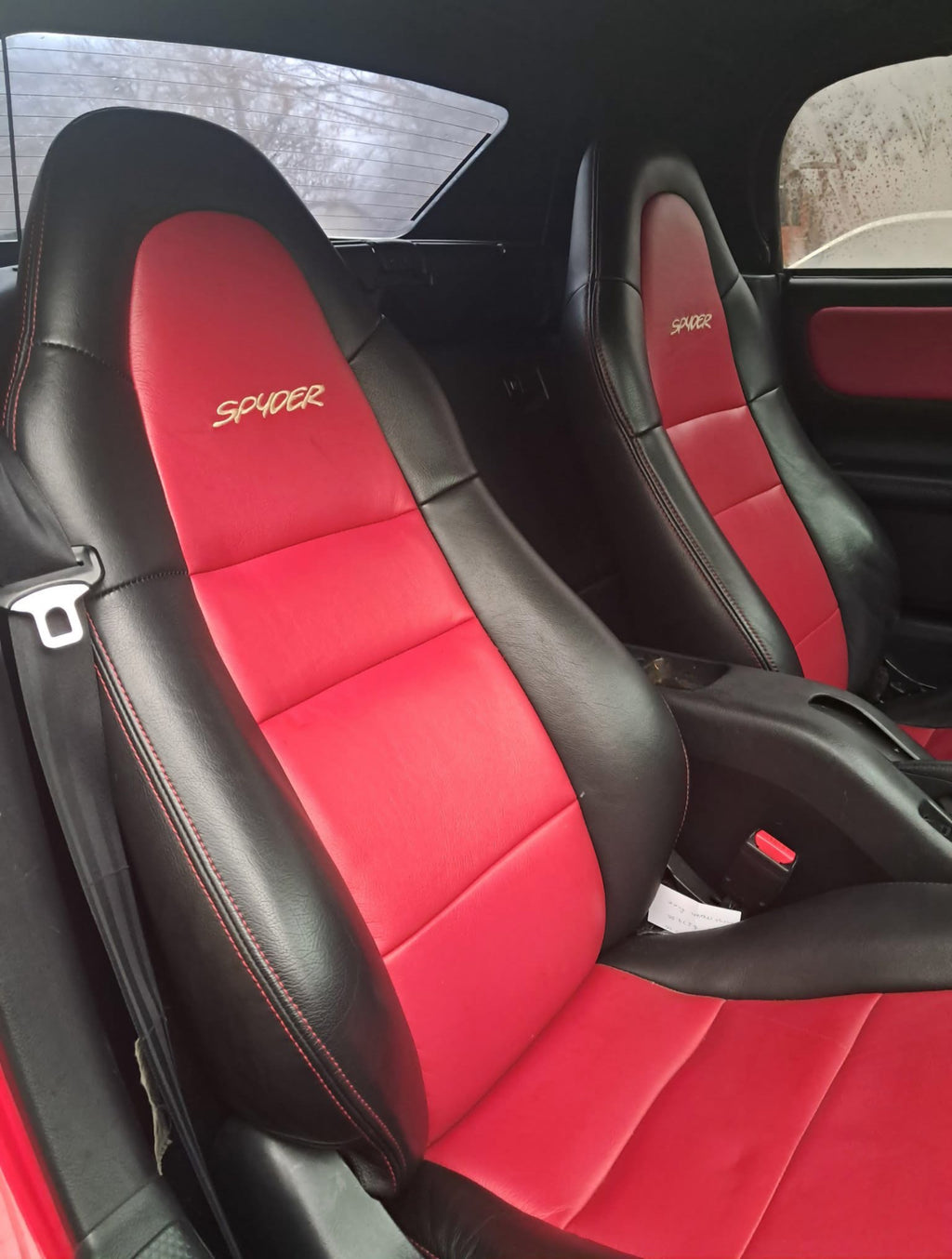 2002 Toyota MR2 a rare find (Midnight Run) spyder rare roadster Super clean local delivery in Califorina is preferred. Immaculate condition