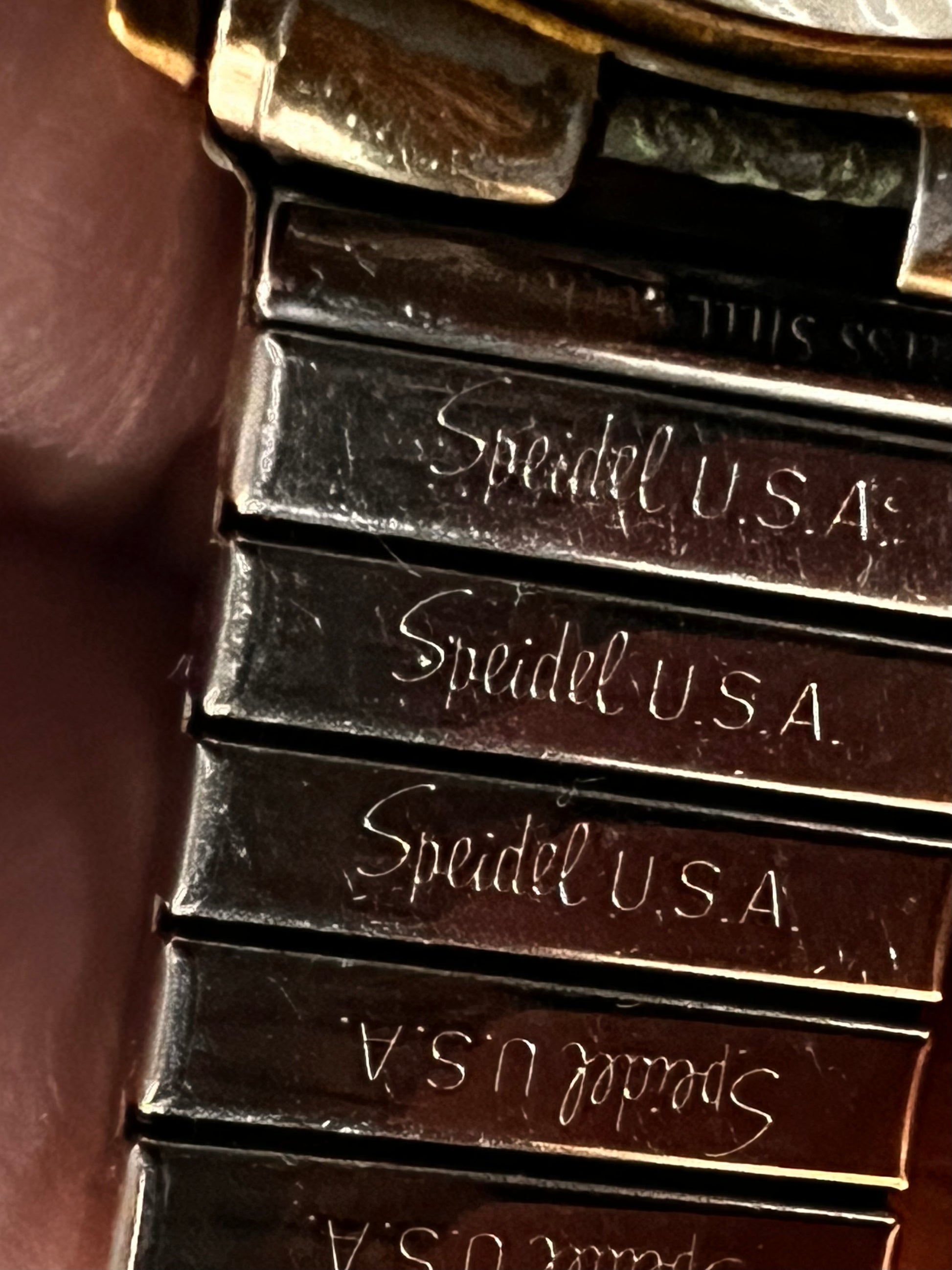 #1351 Nivada Date Automatic Gold color with Gold dial newish beautiful S.S back Spidiel USA gold filled caps all original watch great opportunity for Collectors rate watch in excellent running and beautiful condition. Power 266 beat error 0.1 ms