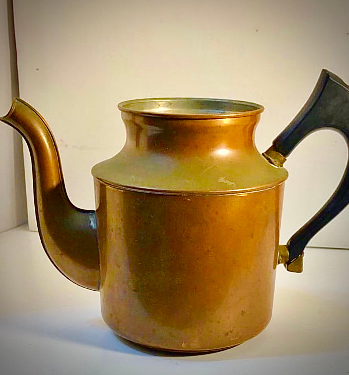 Vintage Copper Kettle. No
Lid. Nice!