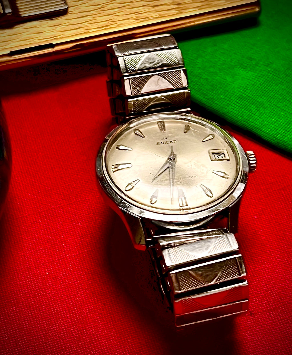 #212 Vintage Enicar Ultrasonic Automatic 25 Jewel Swiss Watch Ref 125/001 Signed Crown