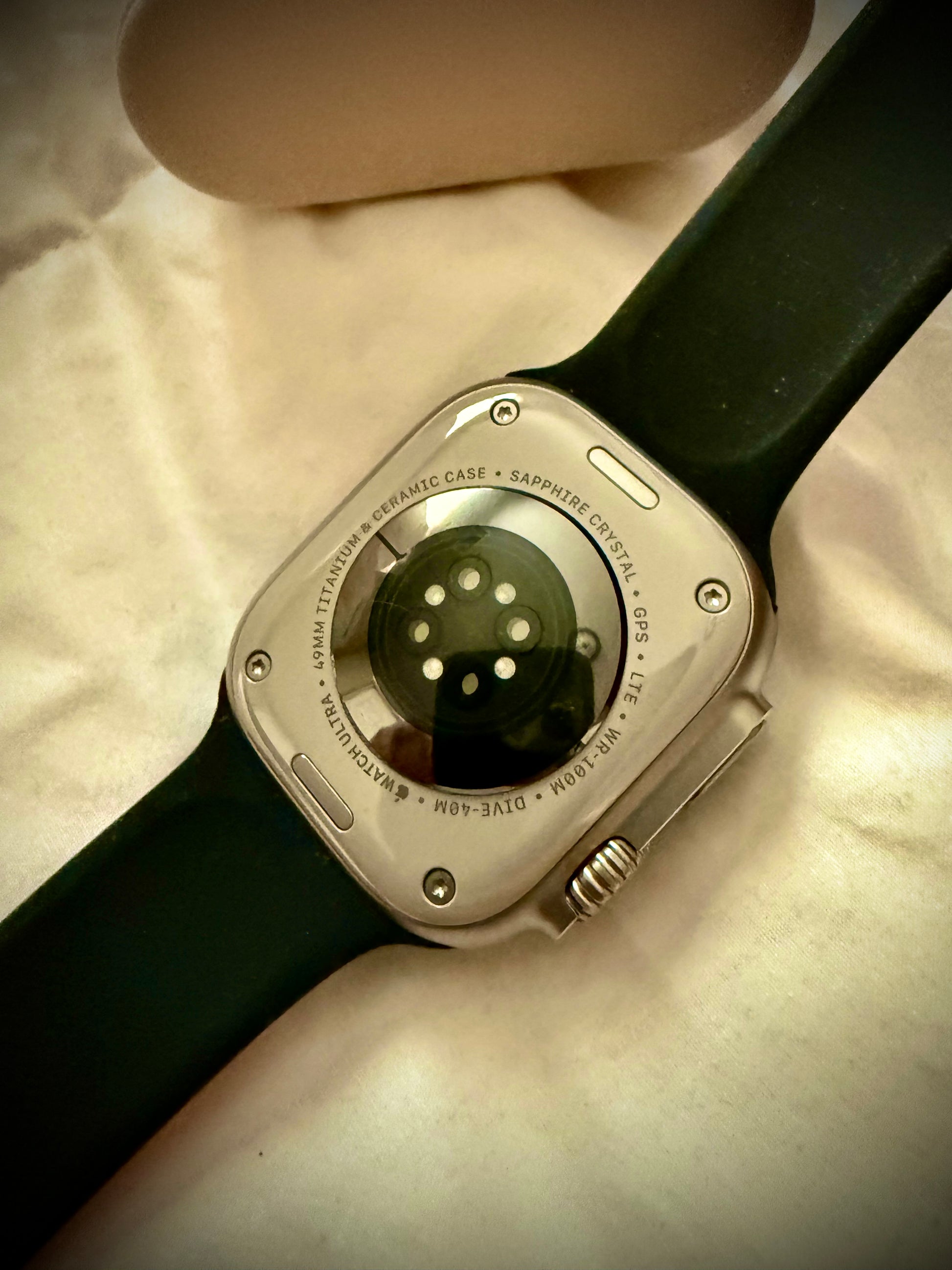 #001 Apple Watch Ultra [GPS + Cellular 49mm] Titanium Case with Midnight Ocean Band, One Size
1K+ bought in past month