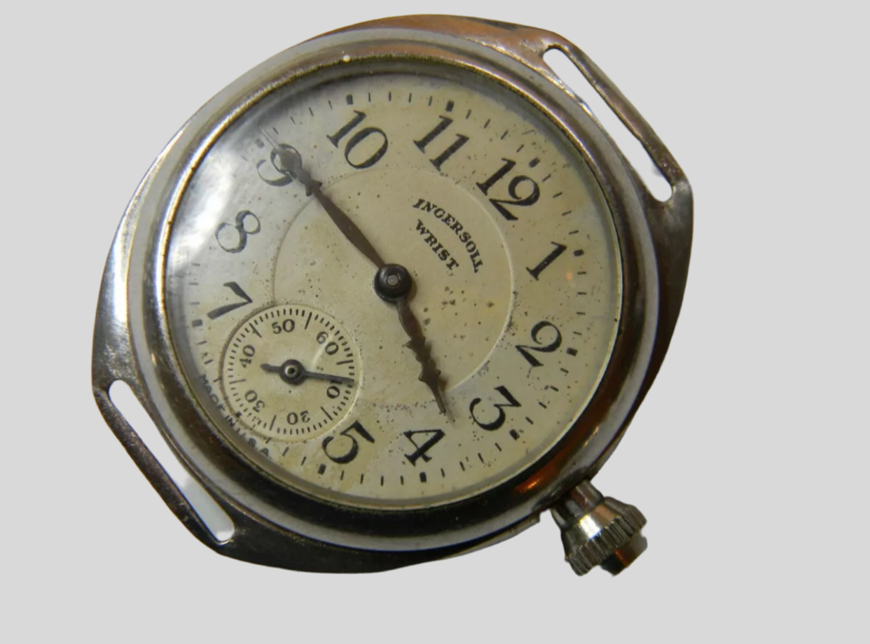 R#245 Antique 1920's INGERSOLL WRIST MILITARY TRENCH MENS WATCH Collectable