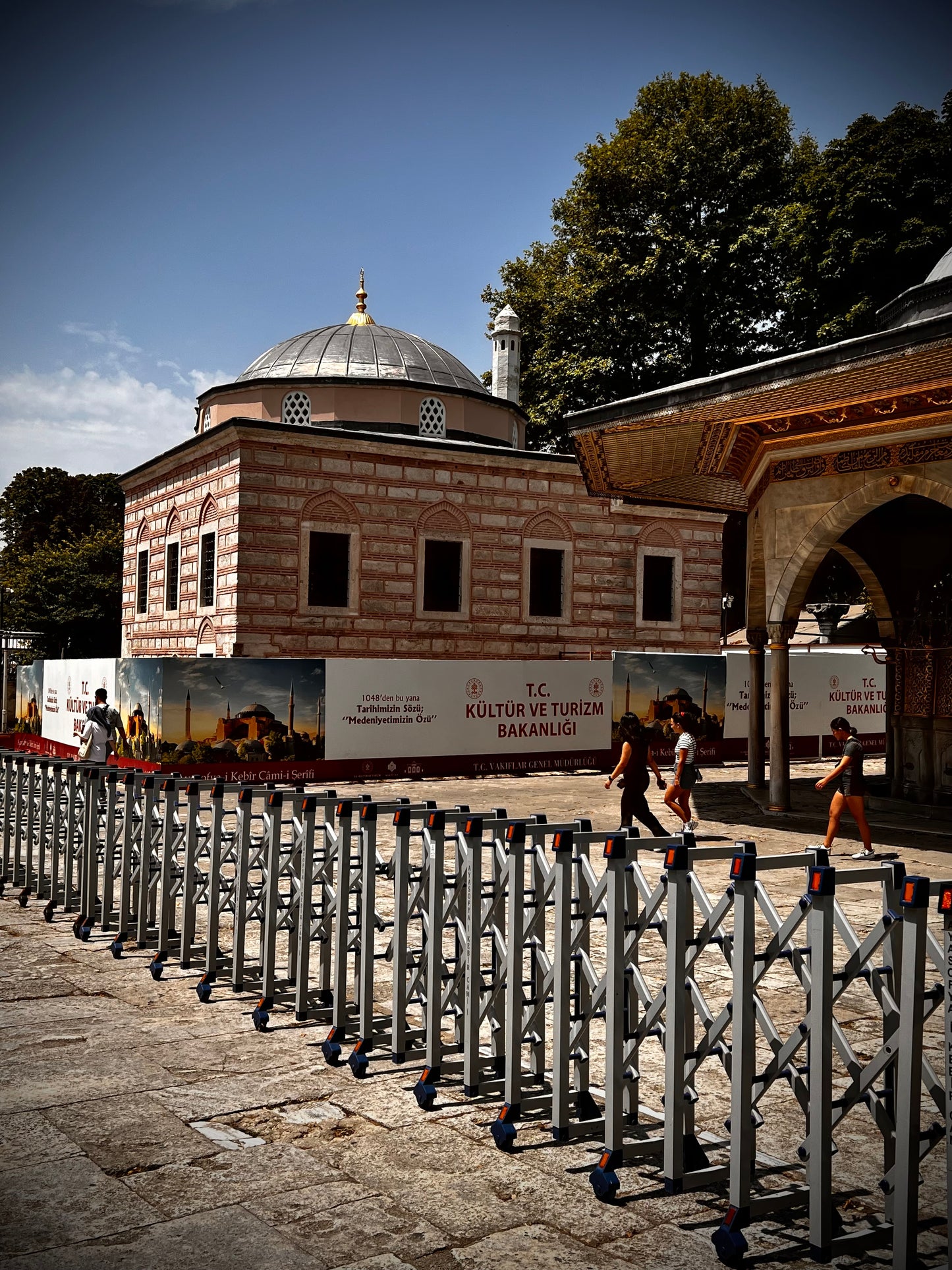 A Visit to HAGIA SOPHIA Mosque  HISTORY & SACRED ARTIFACTS Istanbul Turkey 06032024