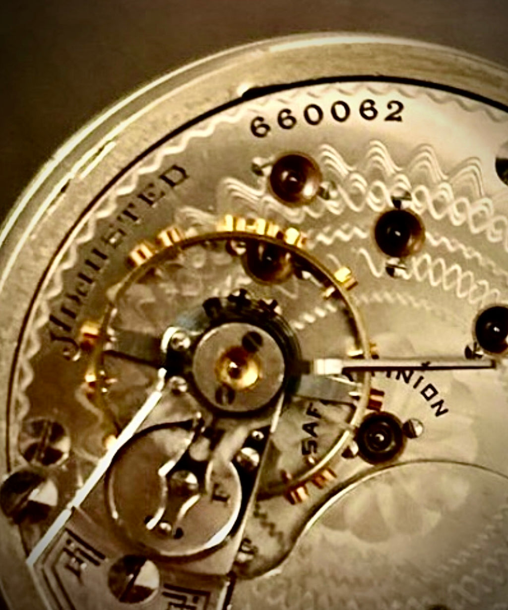 R#1417 Antique 1908 Hamilton pocket watch, adjusted movement rail road accuracy grade 974 serial number 660062 Nickel Silver Lancaster Pensilvania case no 0338048