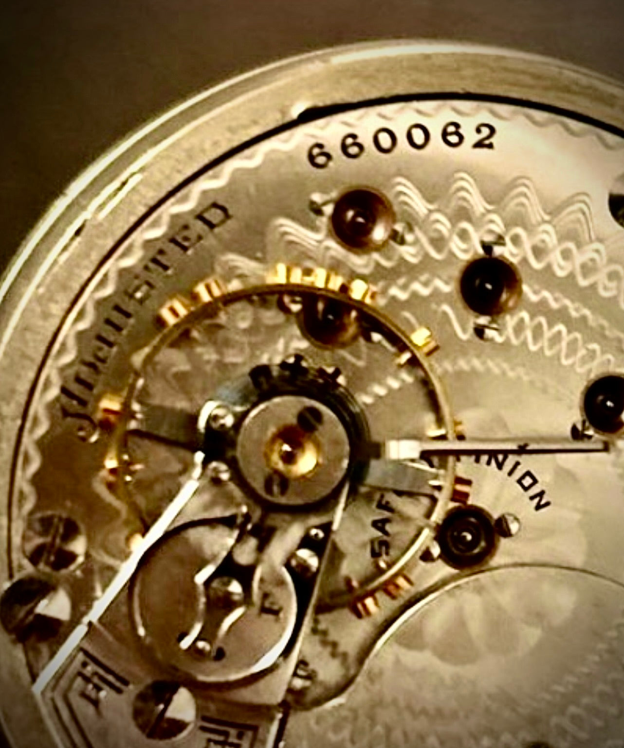 R#1417 Antique 1908 Hamilton pocket watch, adjusted movement rail road accuracy grade 974 serial number 660062 Nickel Silver Lancaster Pensilvania case no 0338048