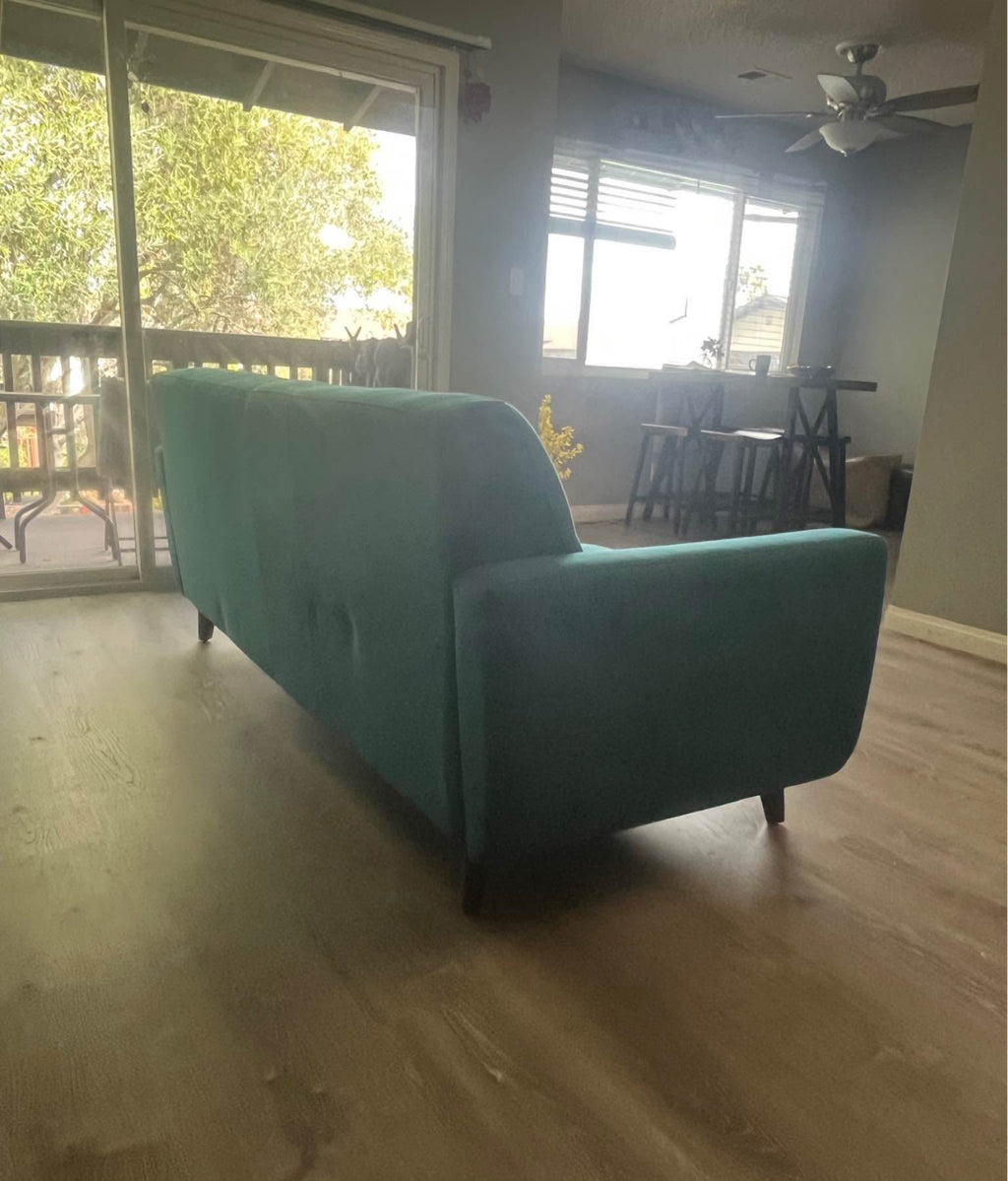 Turquoise beautiful sofa local pick up in Zip code 95363
