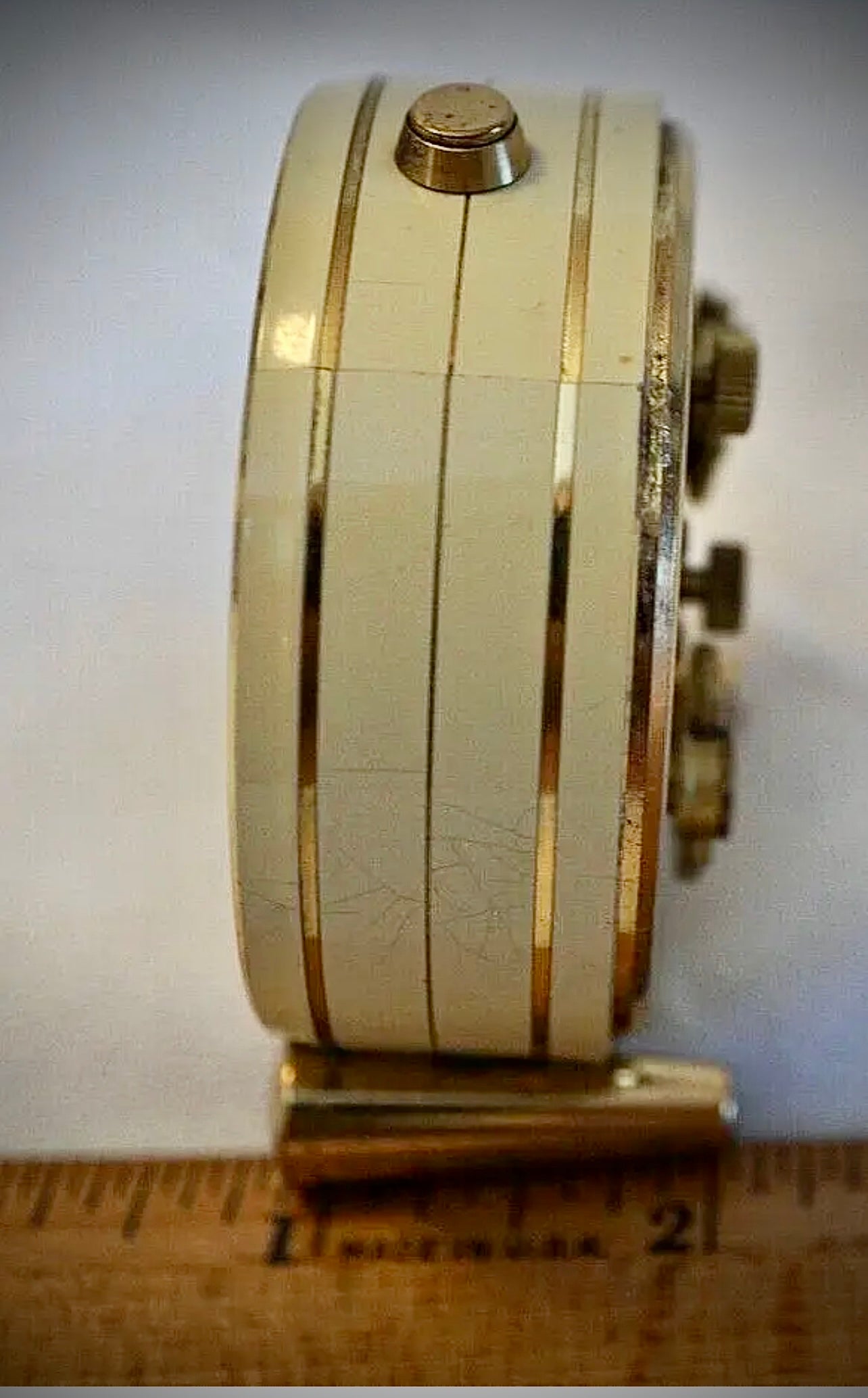 R75. VTG LOOPING 15 JEWELS 8 DAY SWISS TRAVEL ALARM CLOCK BRASS W/FACE & WHITE BODY