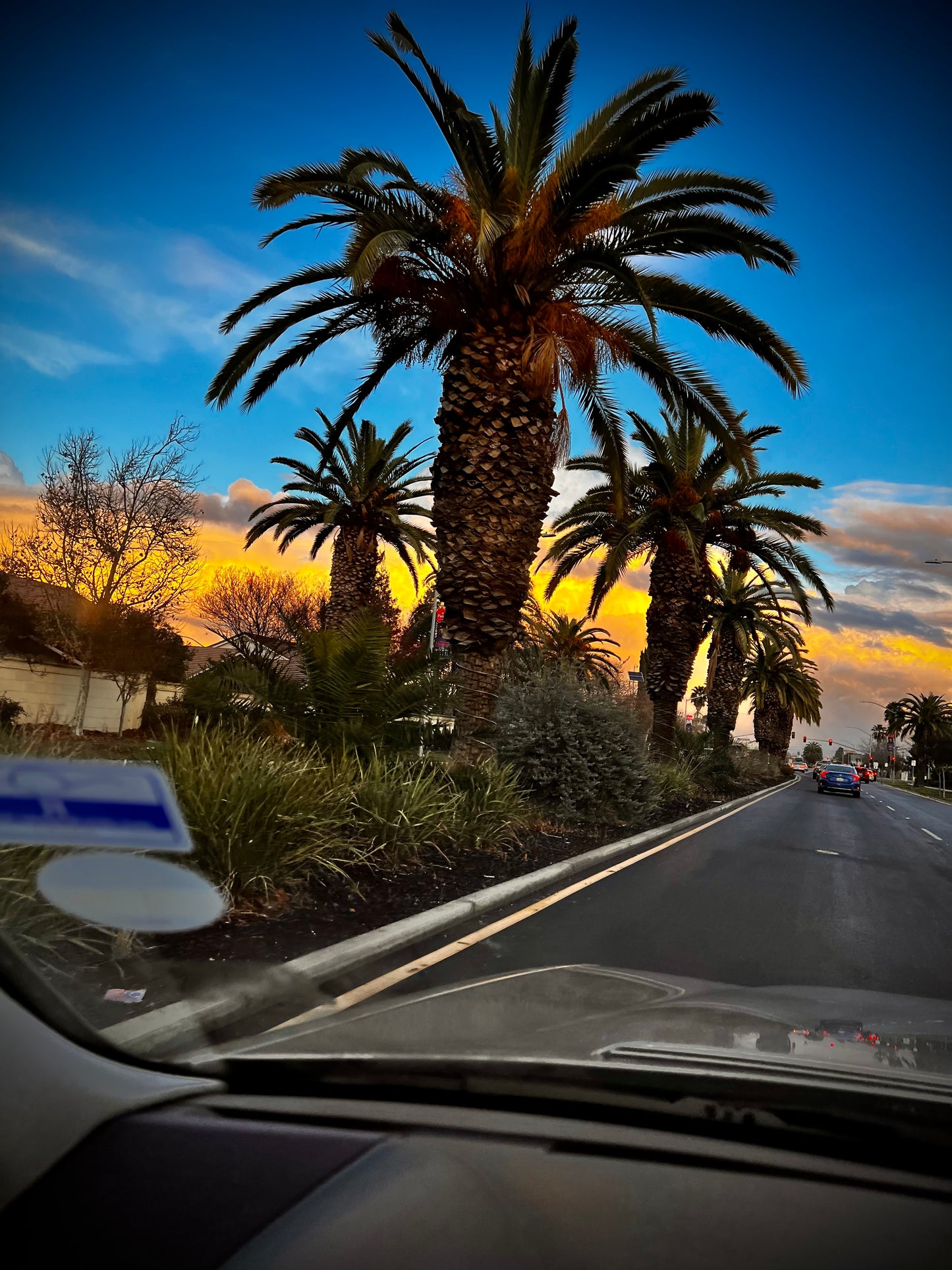 San Francisco California USA Clear Sky with beautiful clouds after the rain 4:00 PM Dec 19th 2023 for your Viewing.