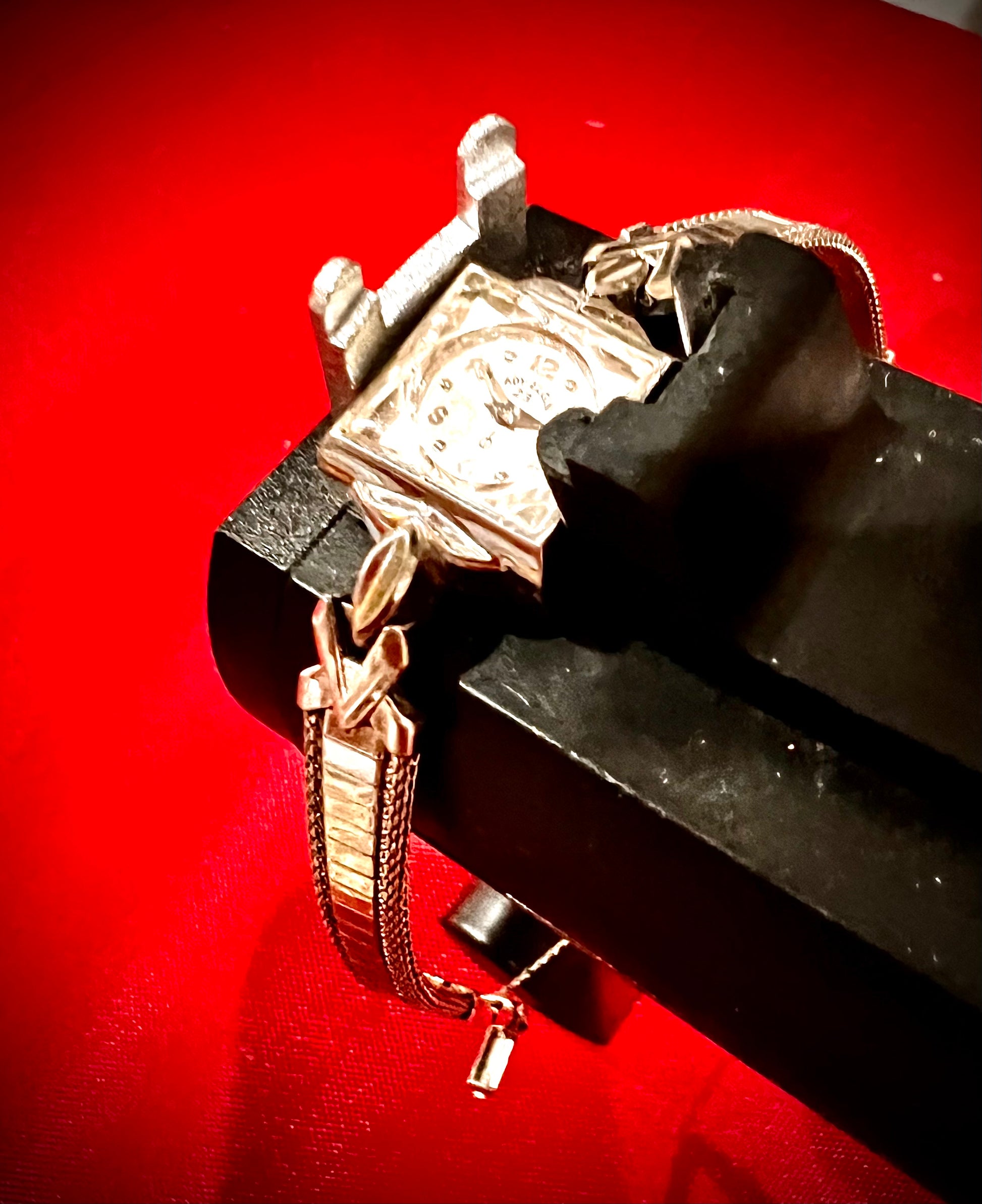 #943 LADY ELGIN WATCH VINTAGE 740 23 JEWELS 10K White Gold Filled serviced