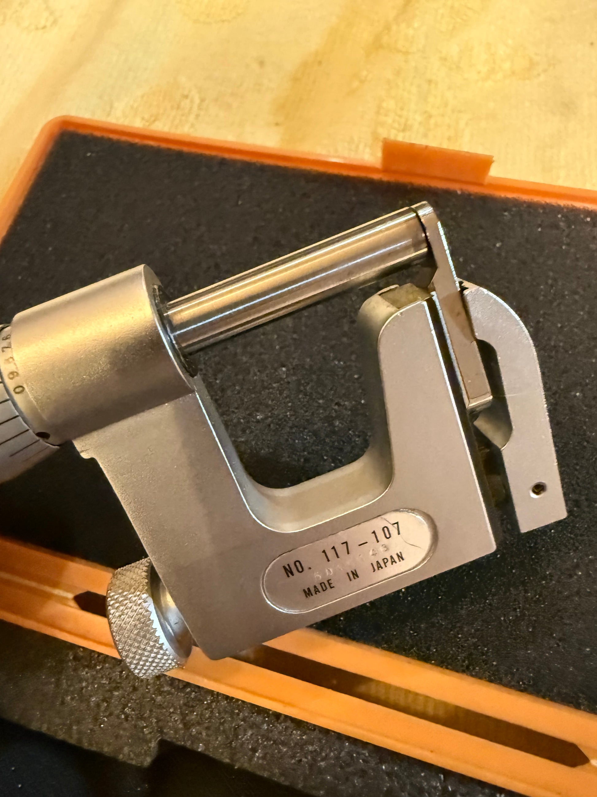 #01 Mitutoyo 117-107 Uni-Mike Micrometer 0-1” .0001” Interchangeable Anvil