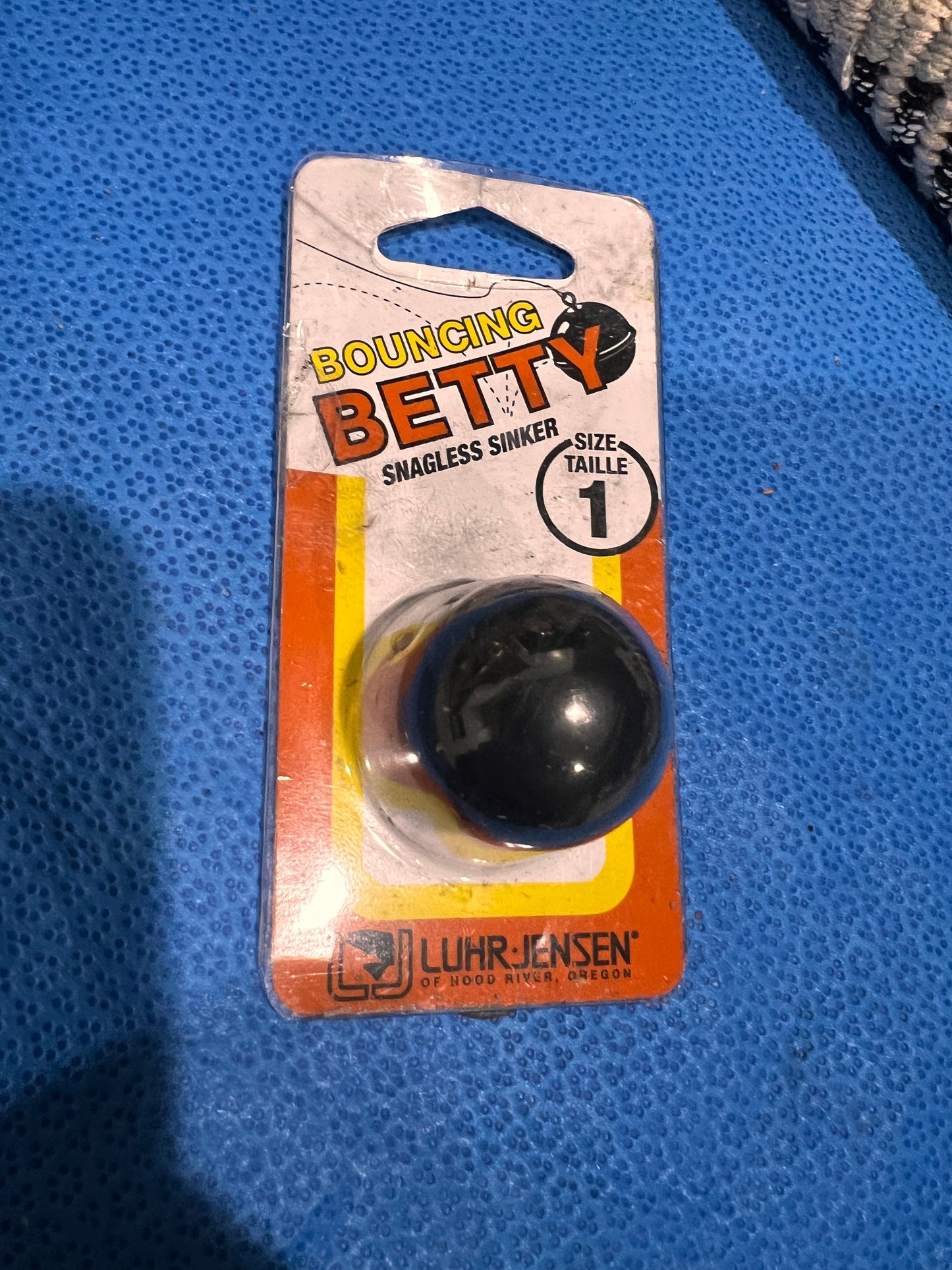 Luhr Jensen Bouncing Betty, Black, 1.158 Ounce