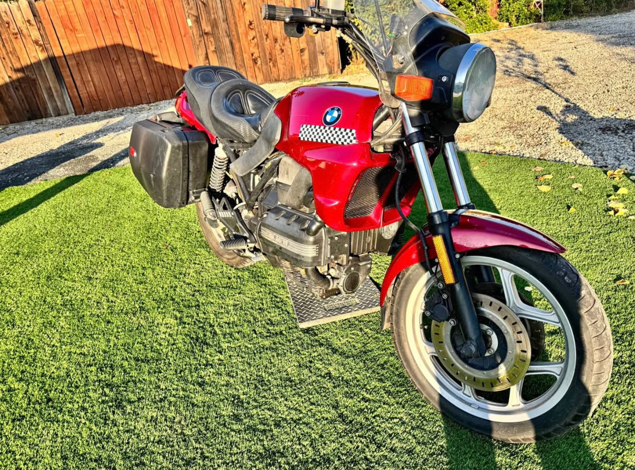 1993 BMW K75 – Classic “Flying Brick” – 34,600 Miles – Hard Luggage