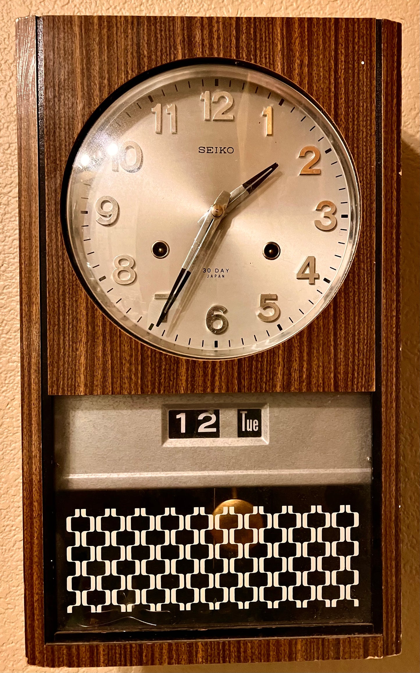 66. Rare Art Vintage Wood Seiko 30 Day Wall Clock – Striking Day date Key Pendulum 1970