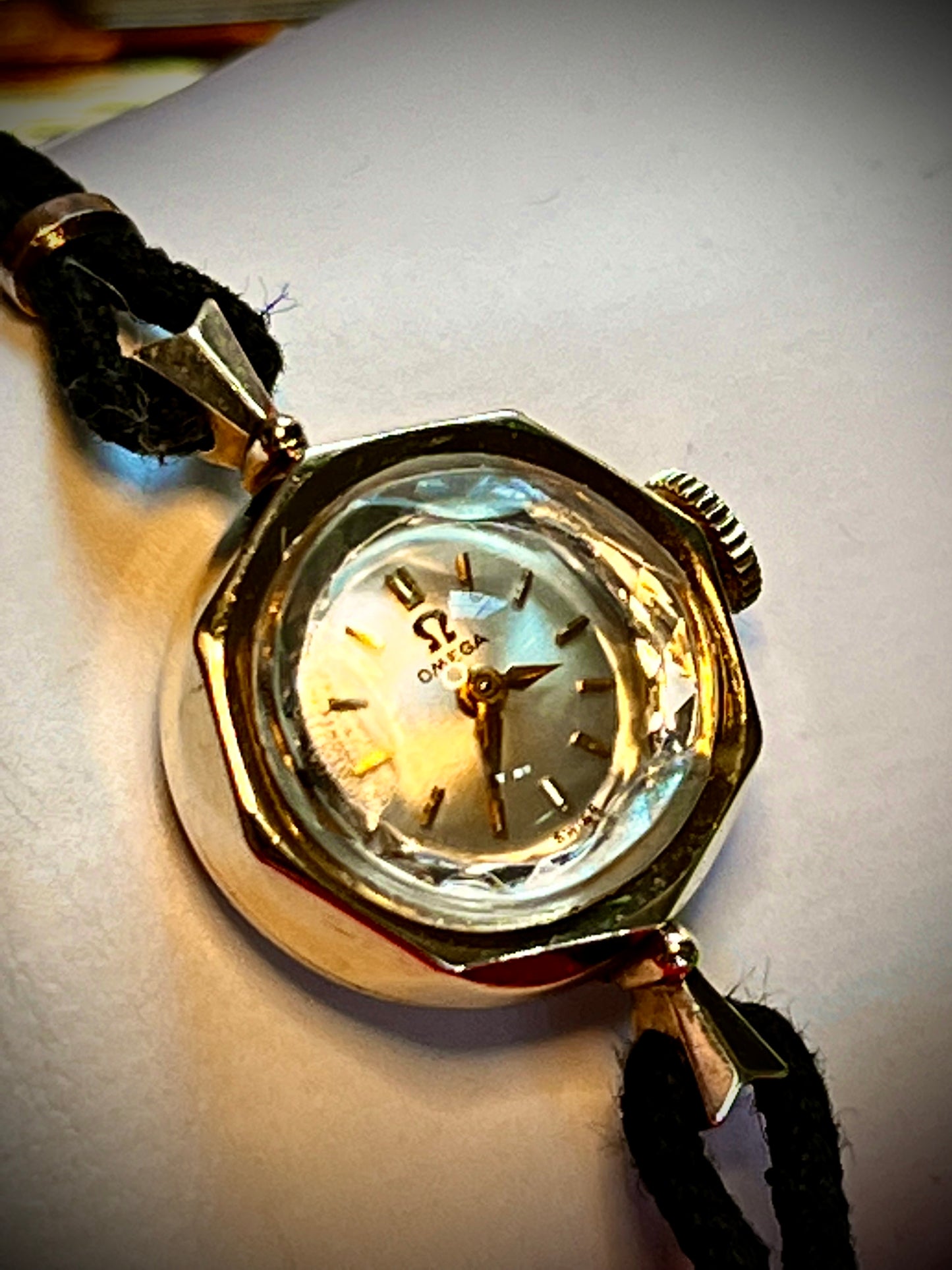 #193 1950's OMEGA 17 Jewels Ladies cocktail Gold filled timelessly beautiful rare Jewelry Wristwatch Watch 8-Sided Case