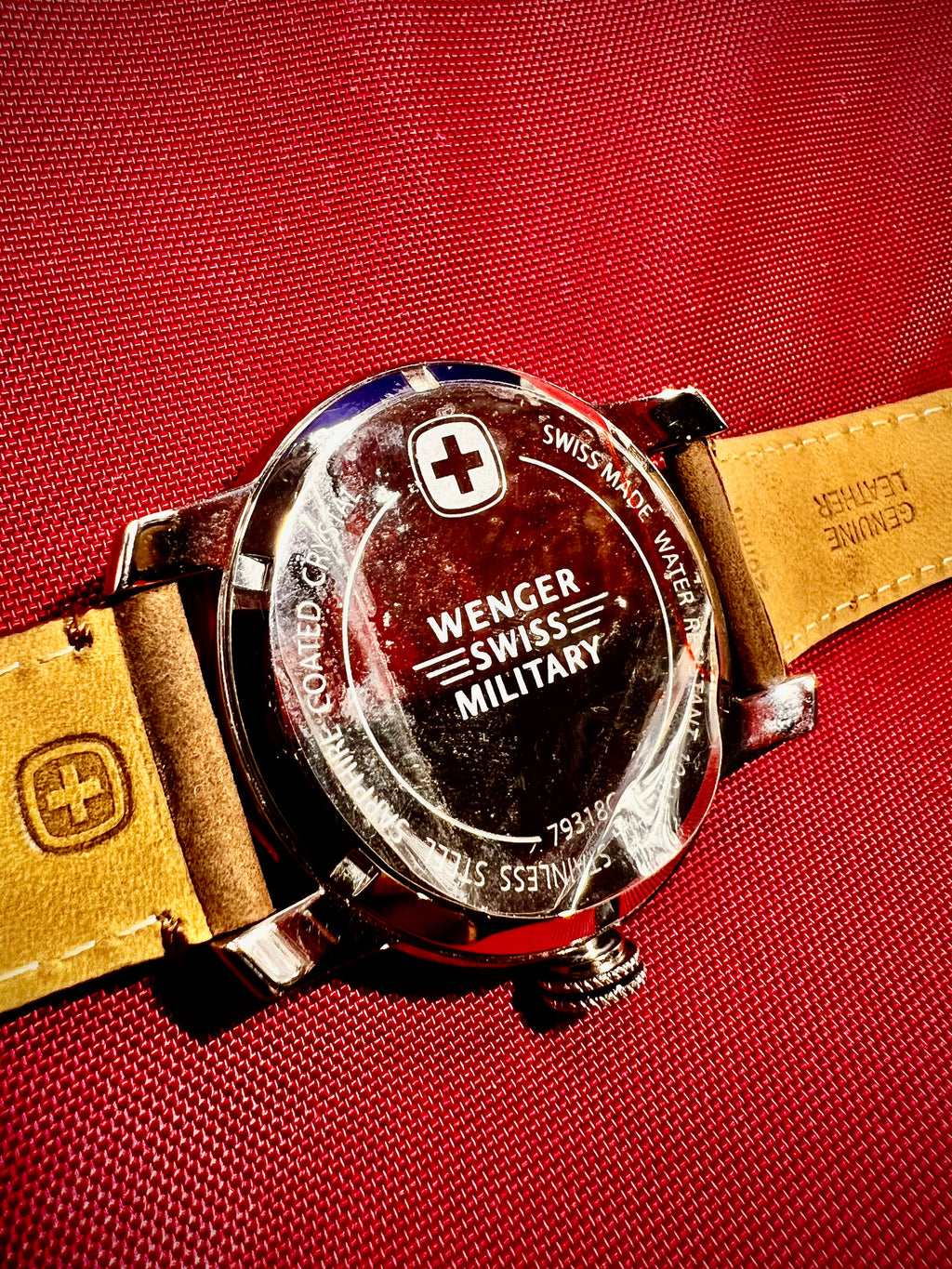 #987 Wenger Swiss Military Quartz with date original leather  band working new watch