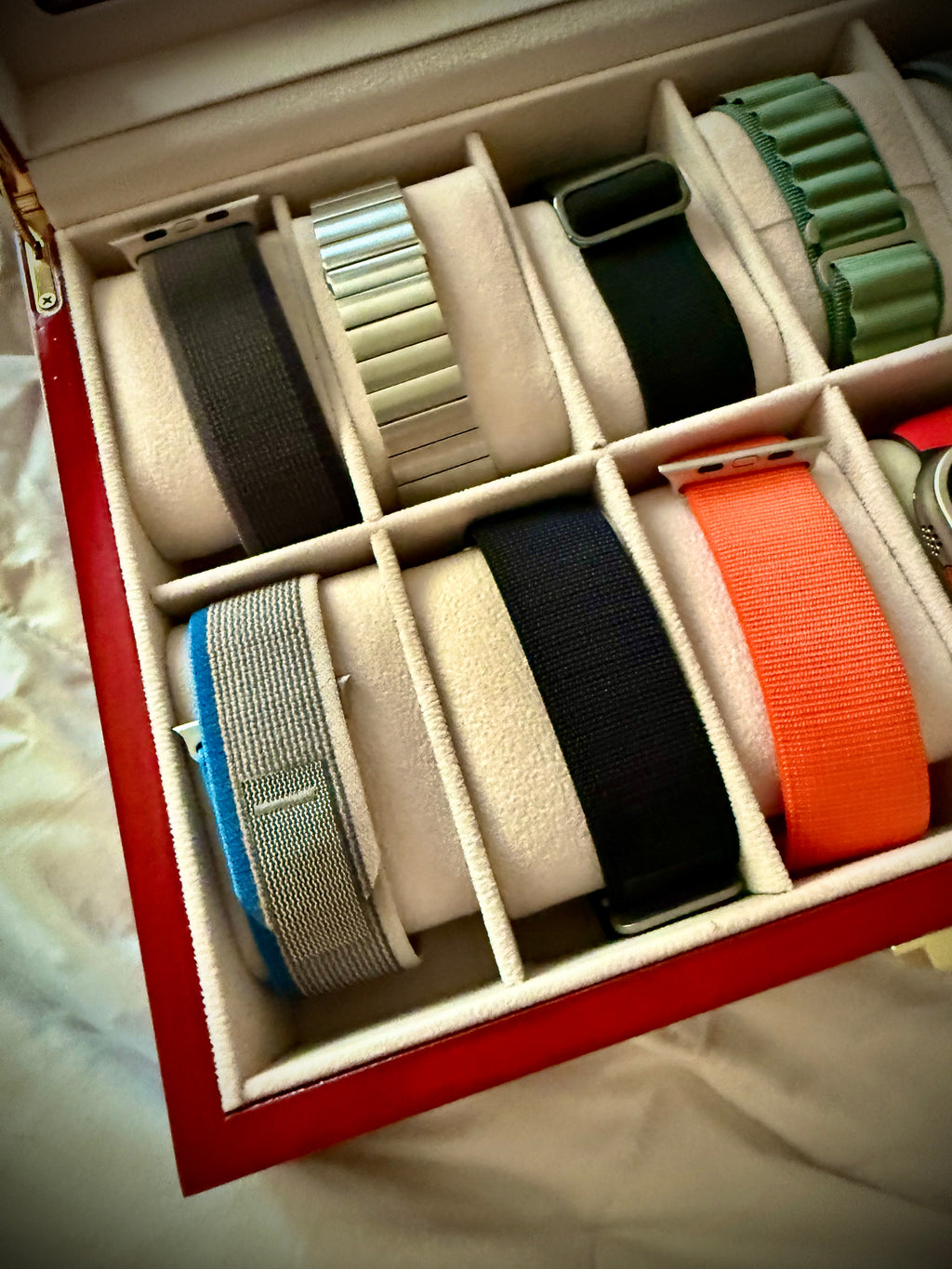 #001 Apple Watch Ultra [GPS + Cellular 49mm] Titanium Case with Midnight Ocean Band, One Size
1K+ bought in past month