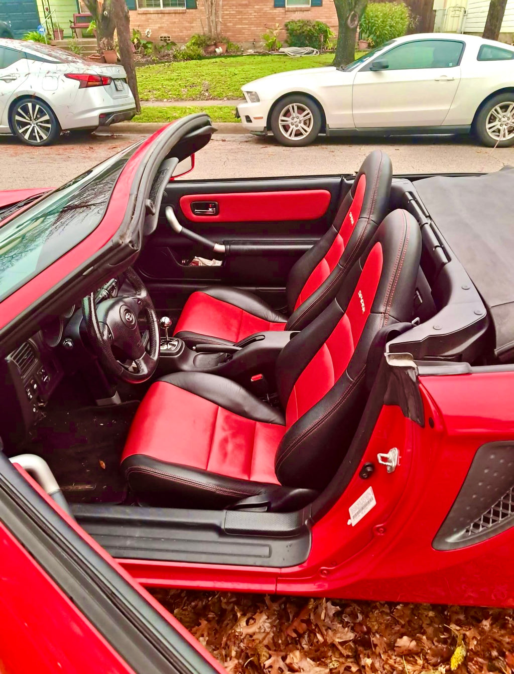 2002 Toyota MR2 a rare find (Midnight Run) spyder rare roadster Super clean local delivery in Califorina is preferred. Immaculate condition