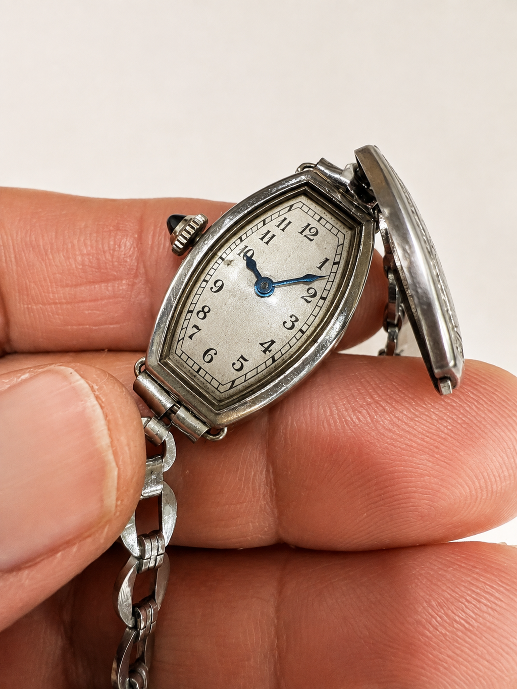Circa1920s BELA 18K White Gold Art Deco Ladies’ Mechanical Watch – Swiss FIDEA Watch Co. 17 Jewels Inventory # 1434