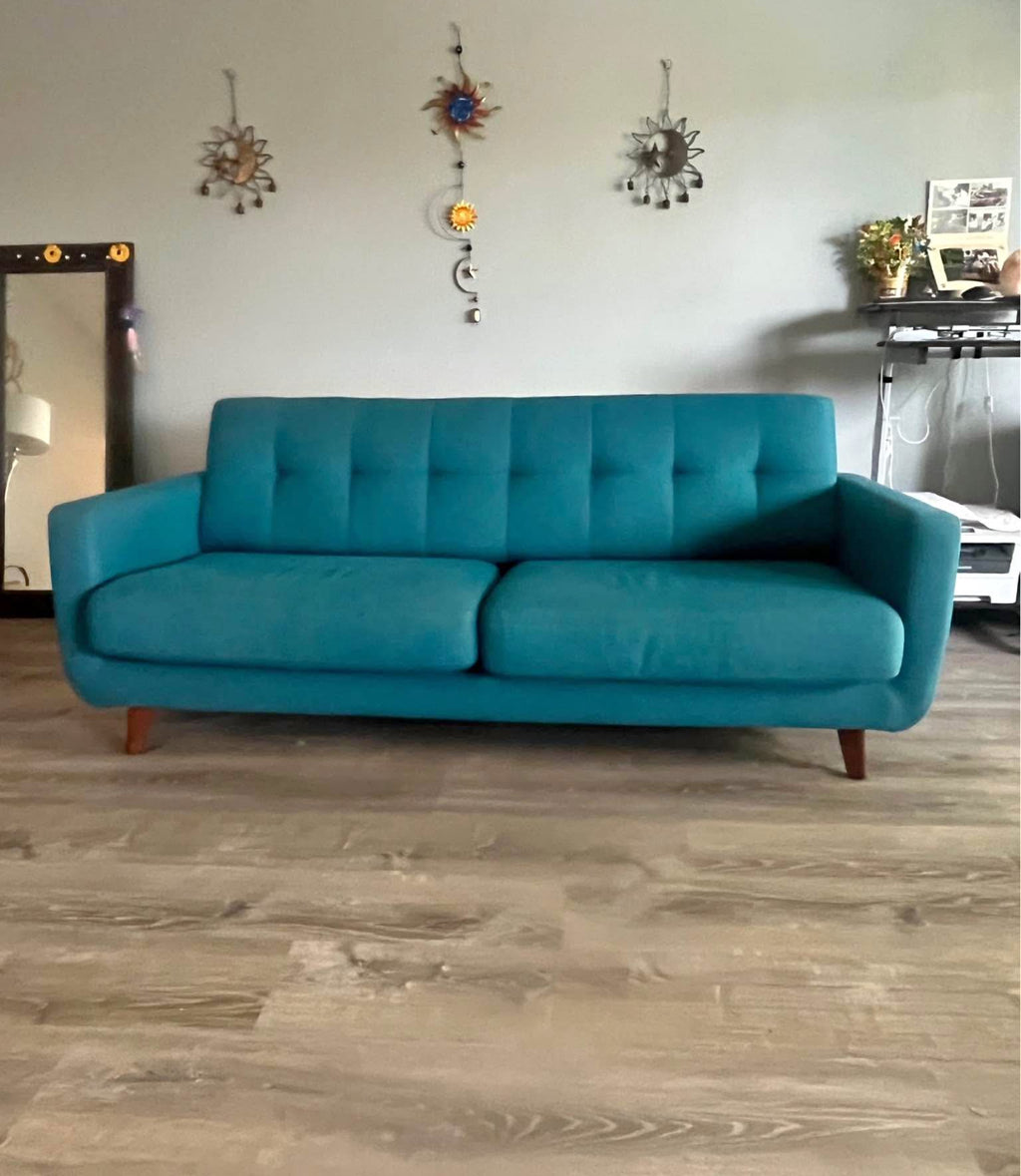 Turquoise beautiful sofa local pick up in Zip code 95363