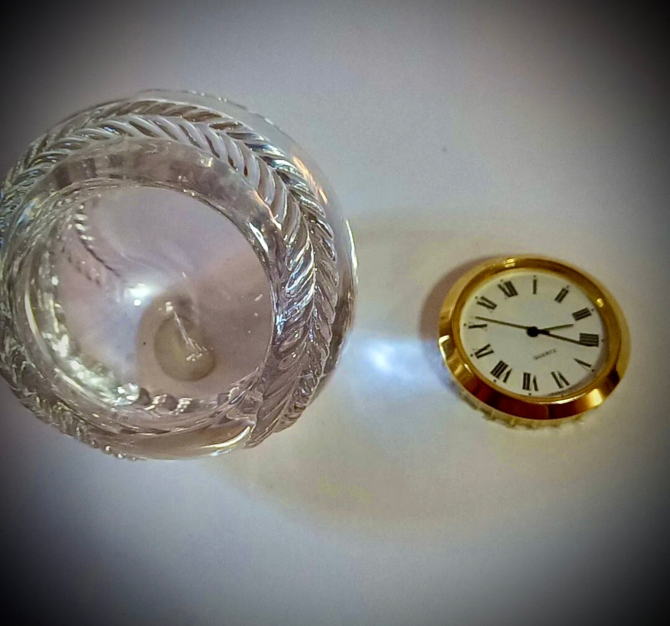 #1010 EUC 2" 24% Crystal Baseball Ball Clock paperweight