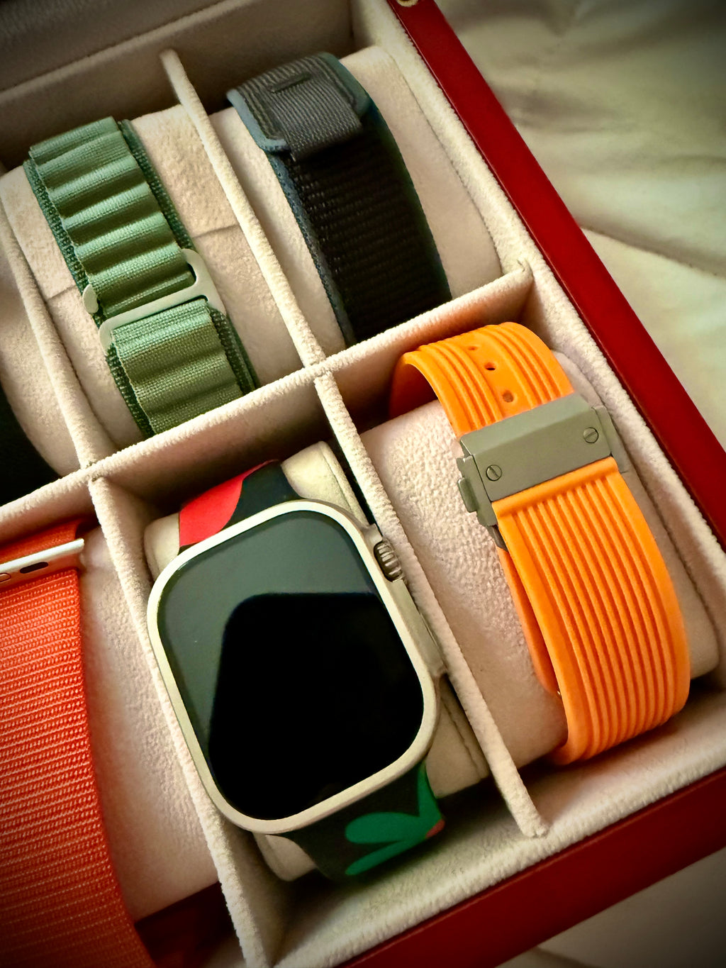 #001 Apple Watch Ultra [GPS + Cellular 49mm] Titanium Case with Midnight Ocean Band, One Size
1K+ bought in past month