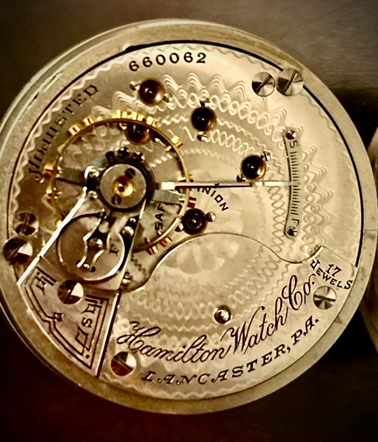 R#1417 Antique 1908 Hamilton pocket watch, adjusted movement rail road accuracy grade 974 serial number 660062 Nickel Silver Lancaster Pensilvania case no 0338048