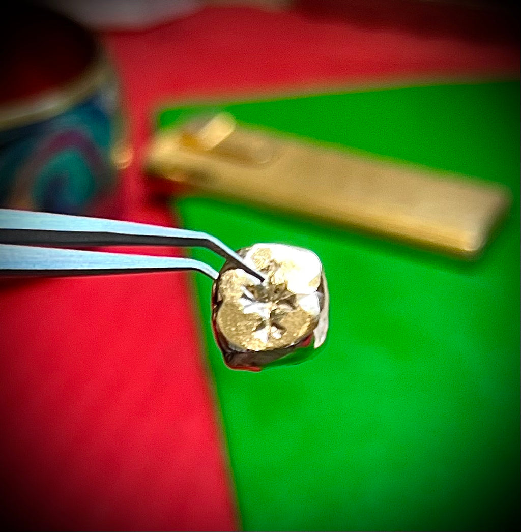 GT#01 Gold Tooth crown 18K 3.39 gms for your broken tooth needing new crown