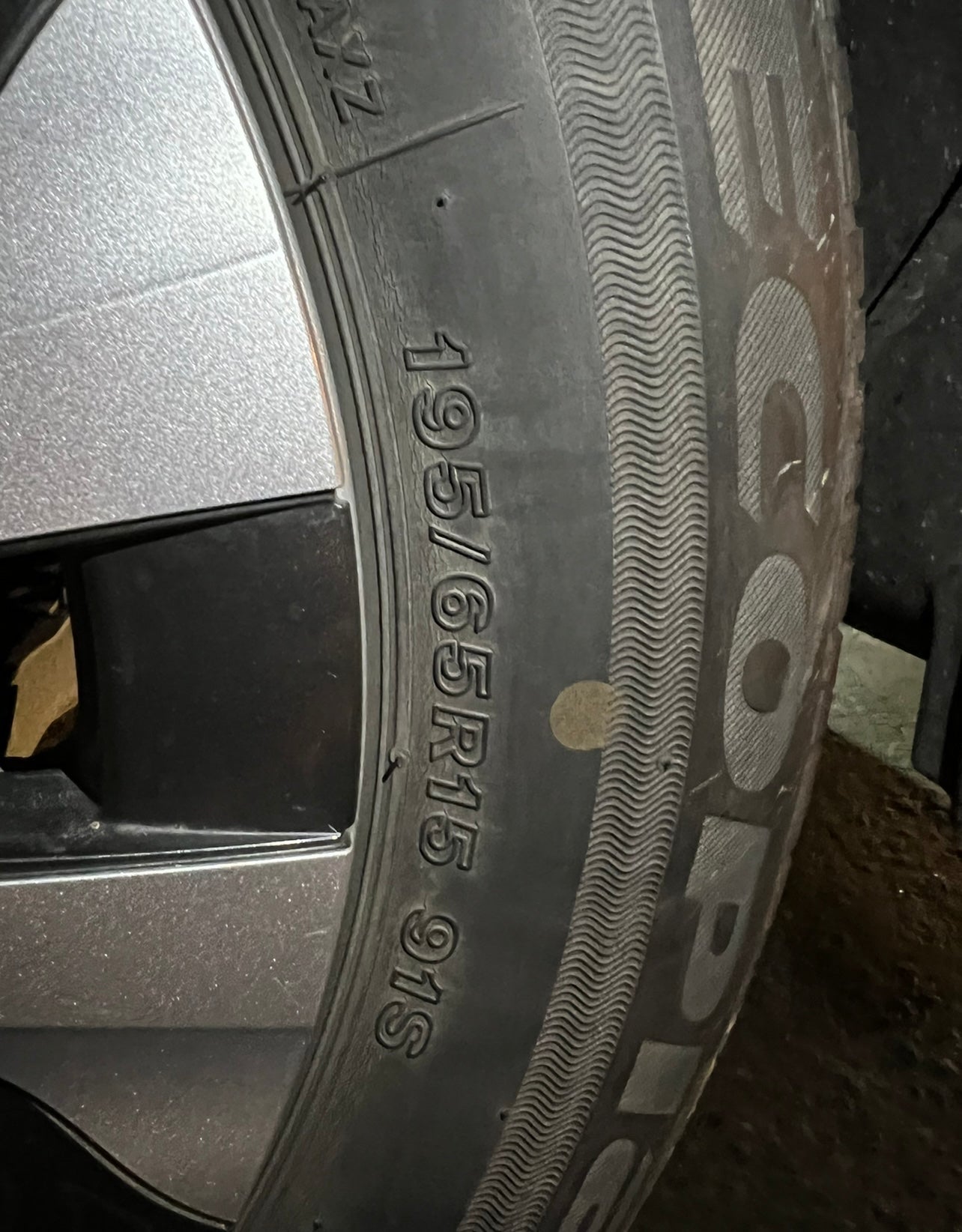 Toyota Prius 2022 4 tires used 195-65R15 91S