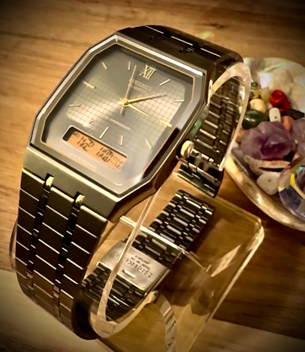 #1390 New Seiko H601-5109 Watch day date 12Hr -24Hr time setting Alarm Seiko