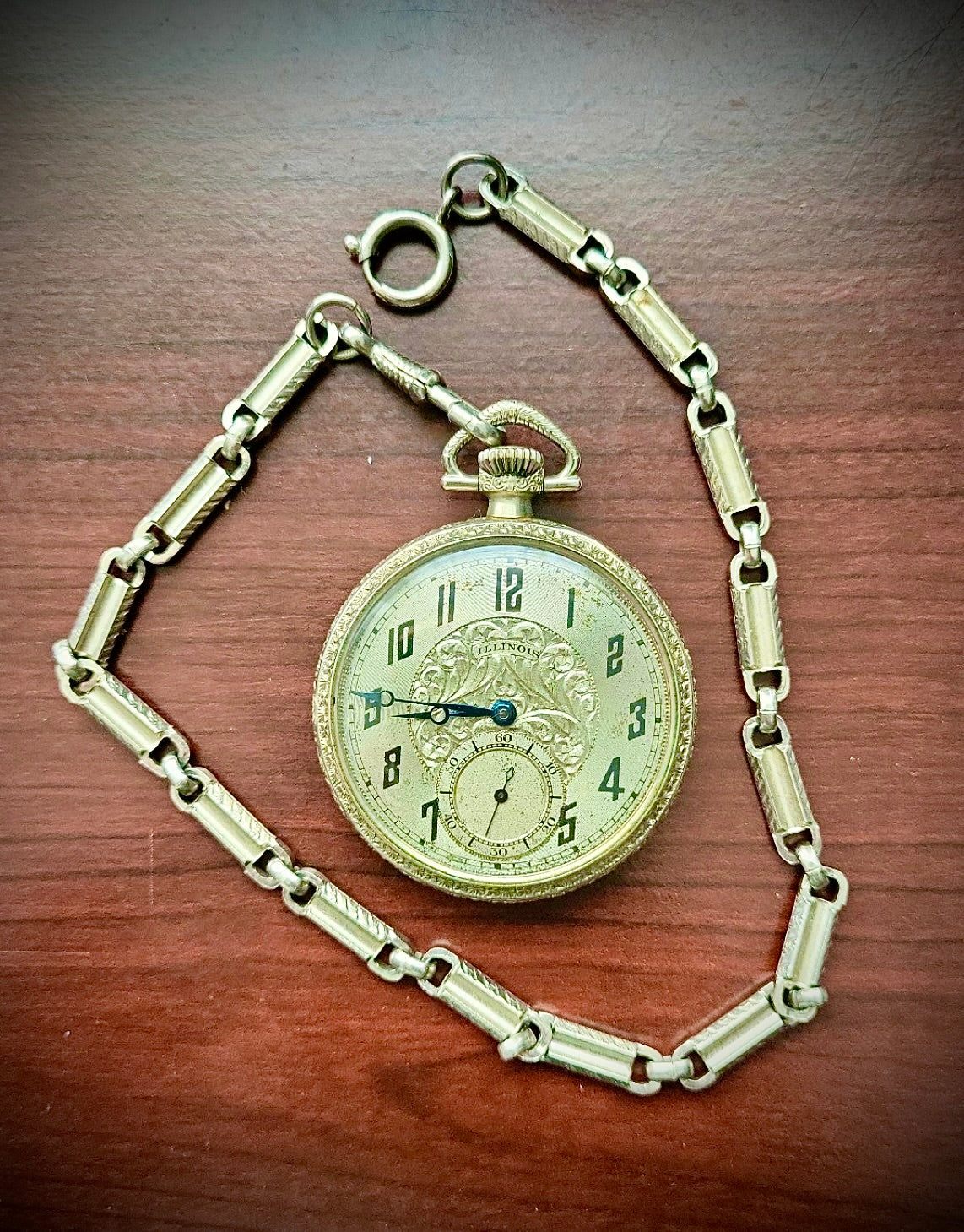 #795 1920's Illinois Pocket Watch with Chain