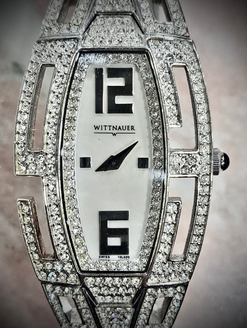 R#1103 Wittnauer Crystal Accent Watch Mother of Pearl Dial 10L020