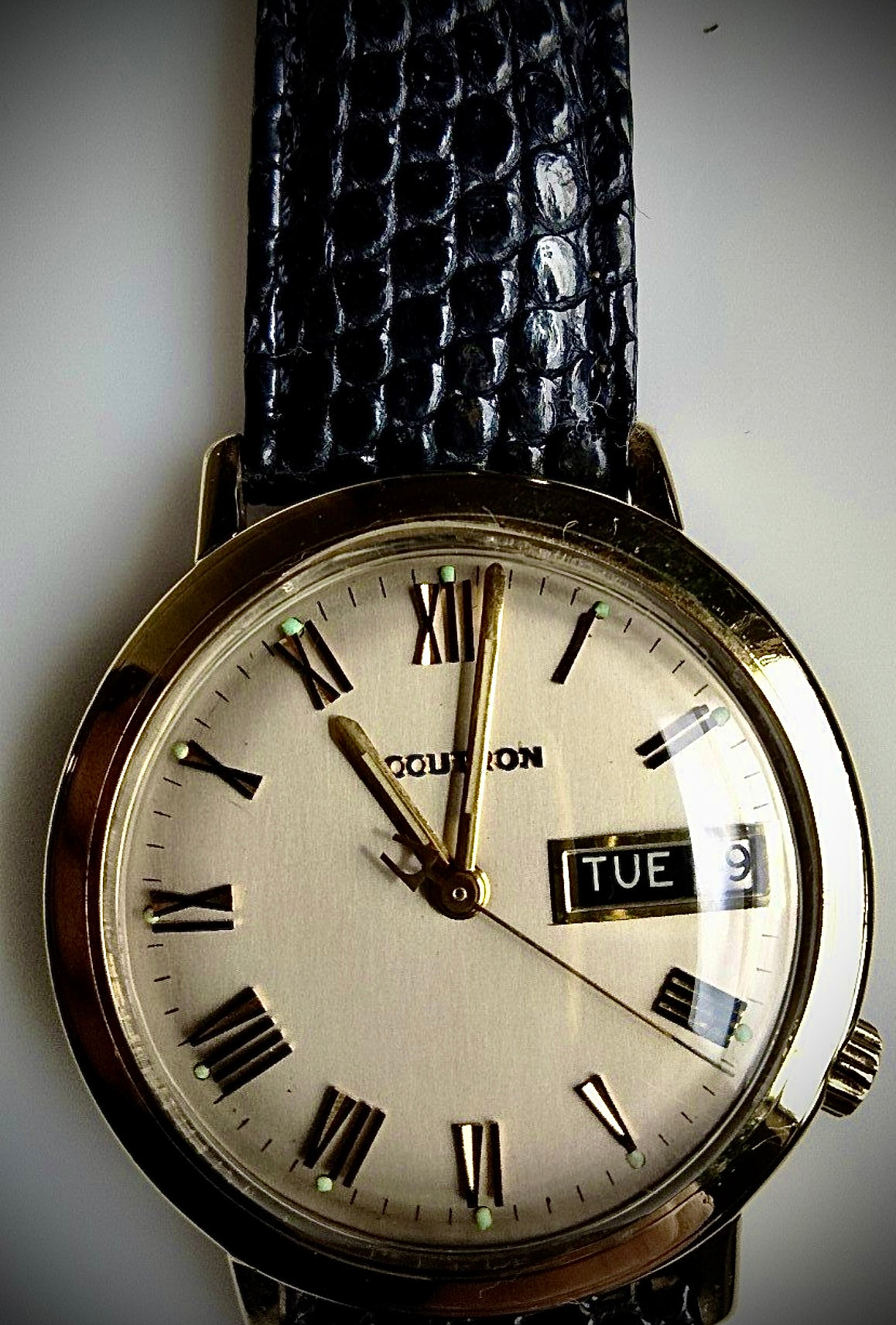 #1330 1969 Bulova Accutron 14K gold filled men's watch very rare tuning fork only one in stock smooth sweeping seconds hand