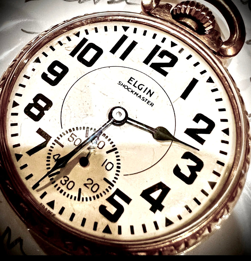 #105 Elgin SHOCKMASTER RailRoad grade 10K Rold Gold 17 jewls Swiss made beautiful pocket watc