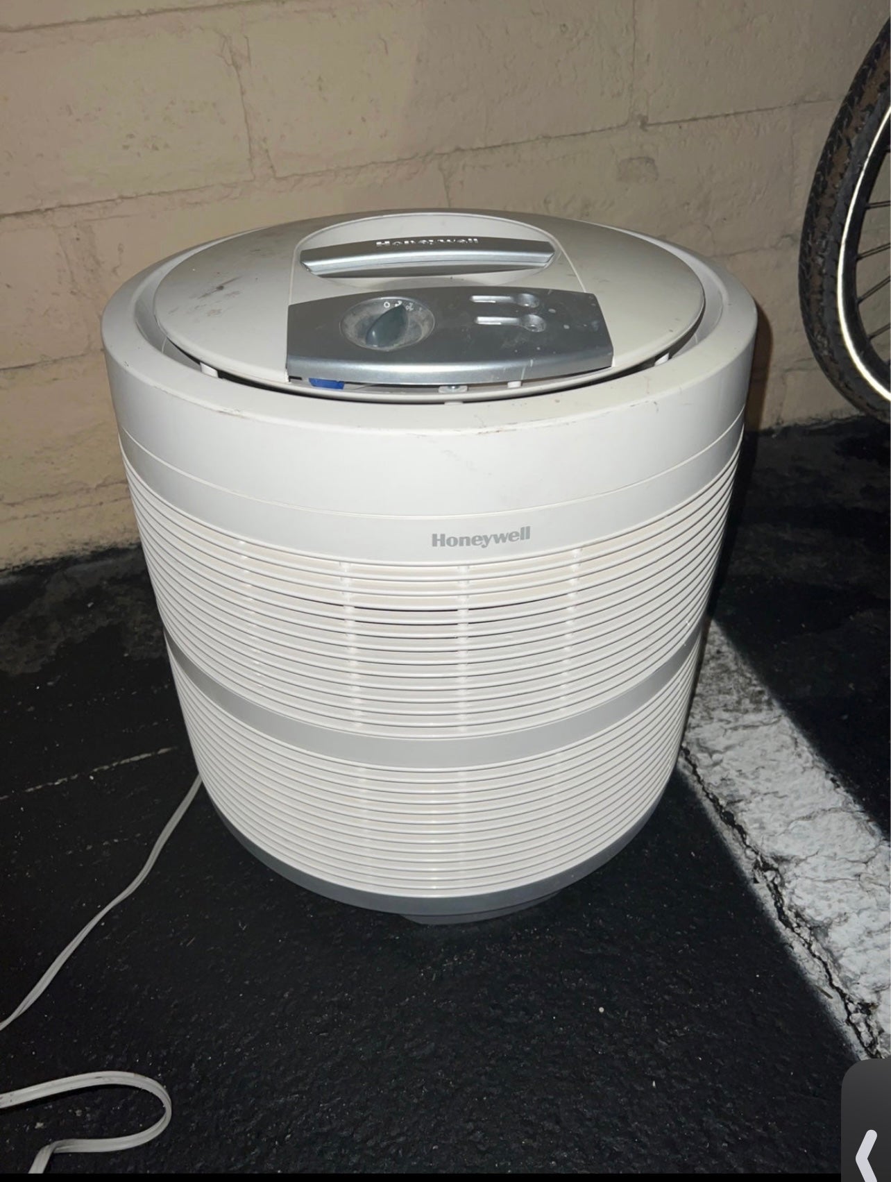 Honeywell HEPA Air purifier 5200 state of the art for smoke dust air allergens-B