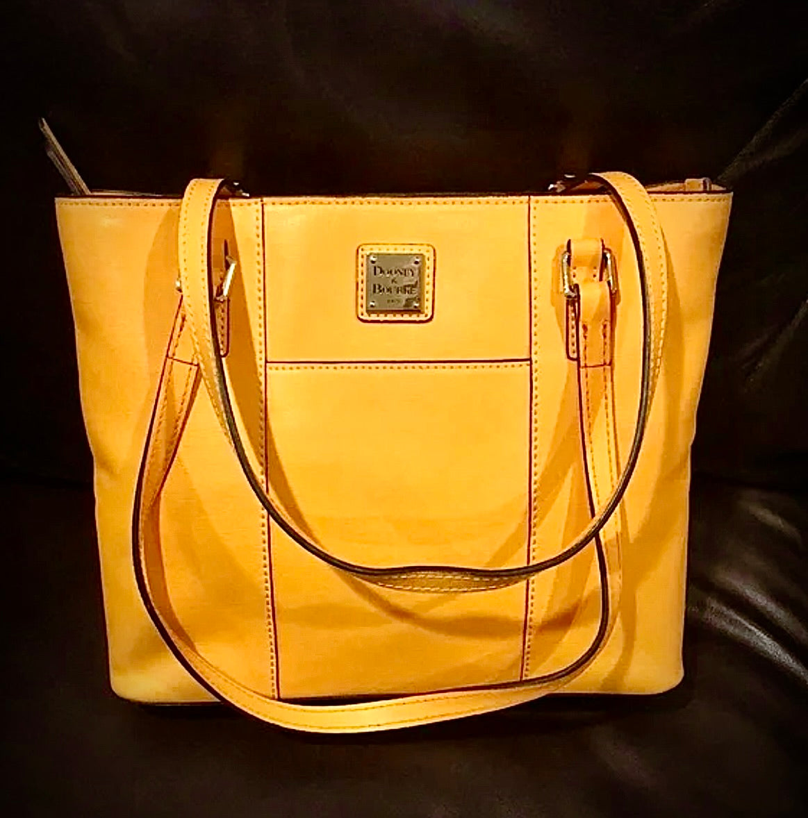 DOONEY BOURKE Orange Saf-fiano Leather Red Lining Two Top Handle Shoulder Straps Savers Dublin $155