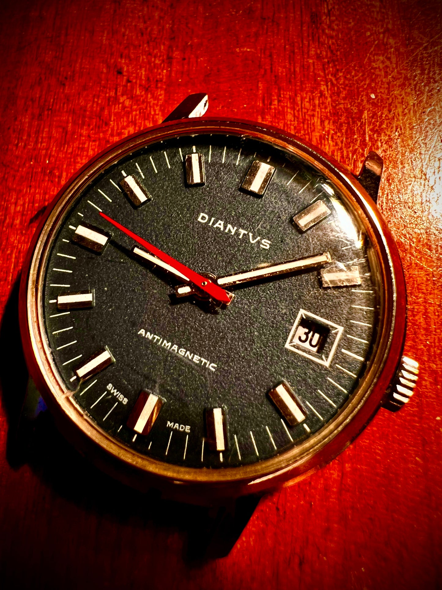 R#487 Diantus swiss made manual wind wound right balance is free for parts or not working