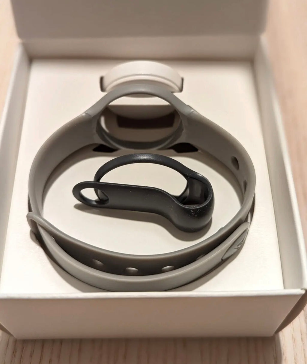Misfit Wearables F0 Flash Fitness & Sleep Monitor, White & Gray - New Open Box