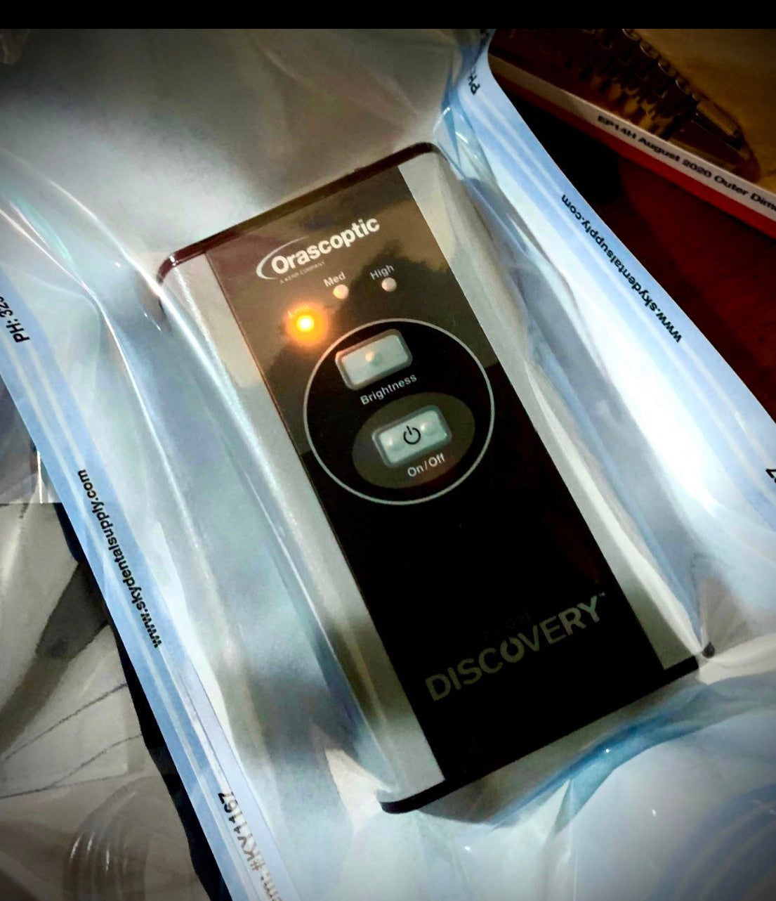 Copy Brand new Orascoptic Discovery Dental Loupe Light System With 3 Years Warranty