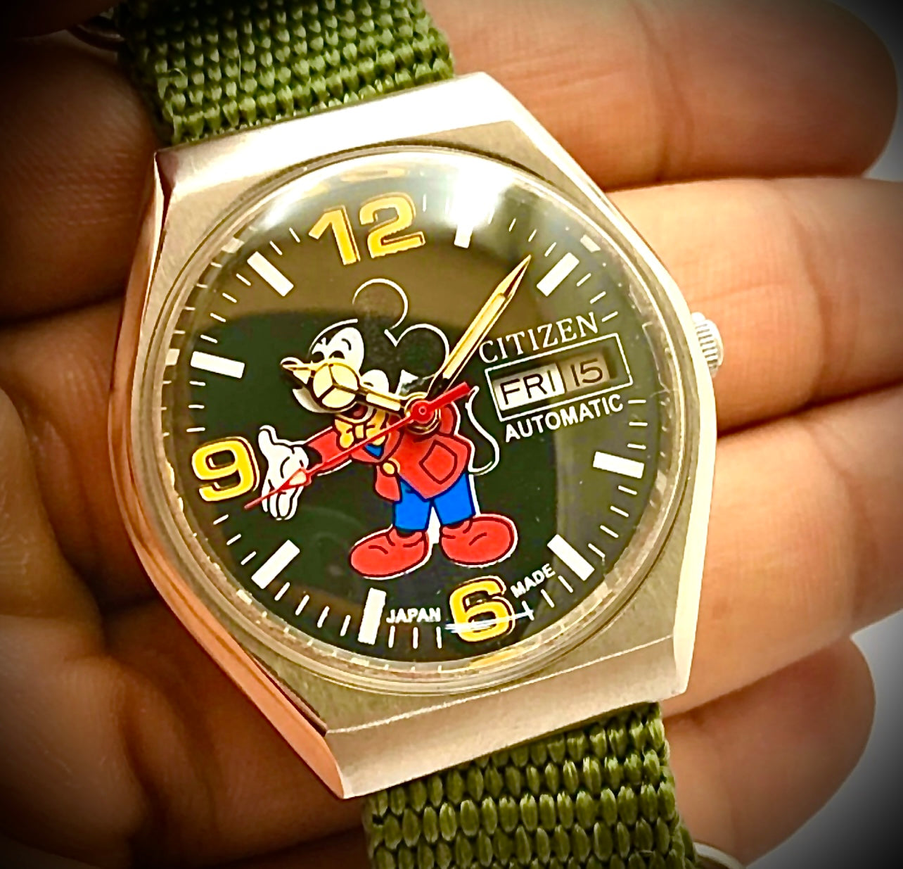 #676 Rare Collector’s 50 years old AUTOMATIC 21 Jewls Micky Mouse CITIZEN