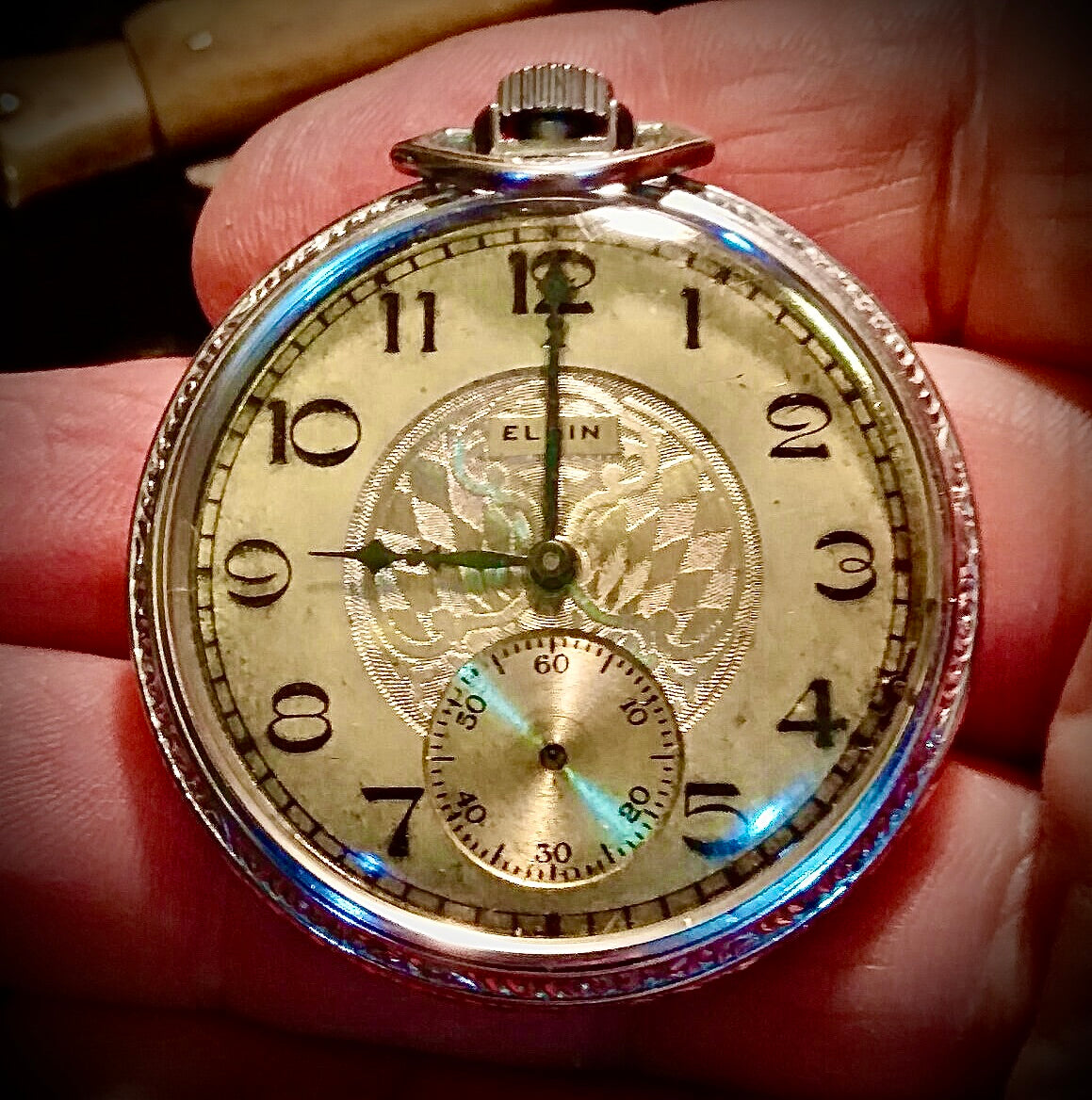 R#950 Vintage Elgin USA  Pocket watch  Movement serial 31150860  BASE METAL Case serial 3635458