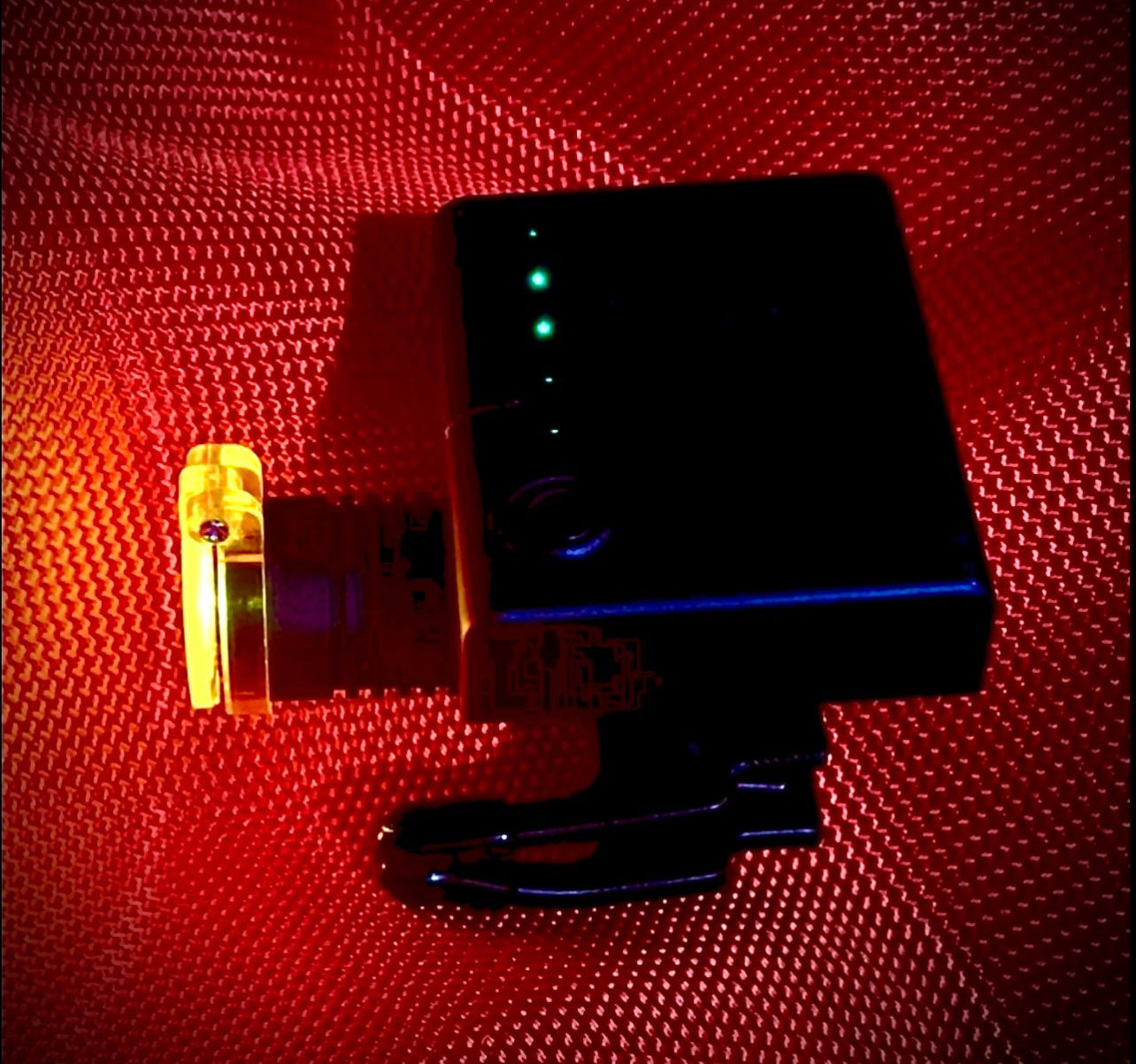 1 X Loaner Dental Loupes Wireless LED light System With Orange Filter, Charger and Carry Case Lightweight For DDS