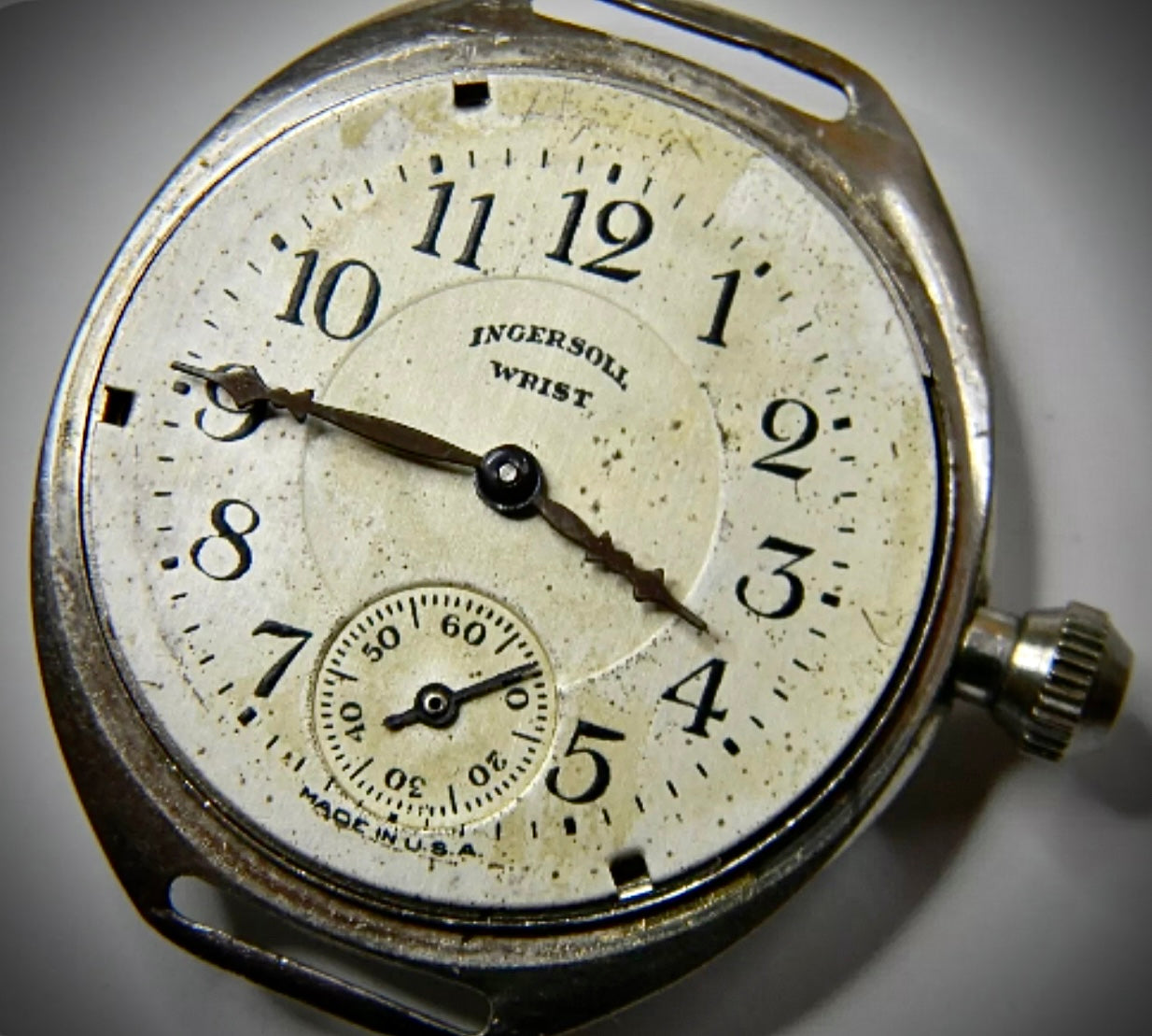 R#245 Antique 1920's INGERSOLL WRIST MILITARY TRENCH MENS WATCH Collectable