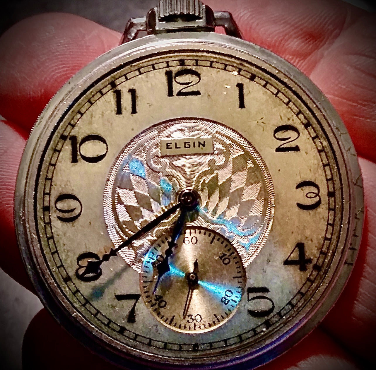 R#950 Vintage Elgin USA  Pocket watch  Movement serial 31150860  BASE METAL Case serial 3635458
