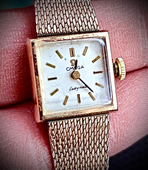 R#944 Omega ladymatic 17 jewels 14 Gold filled wrist watch