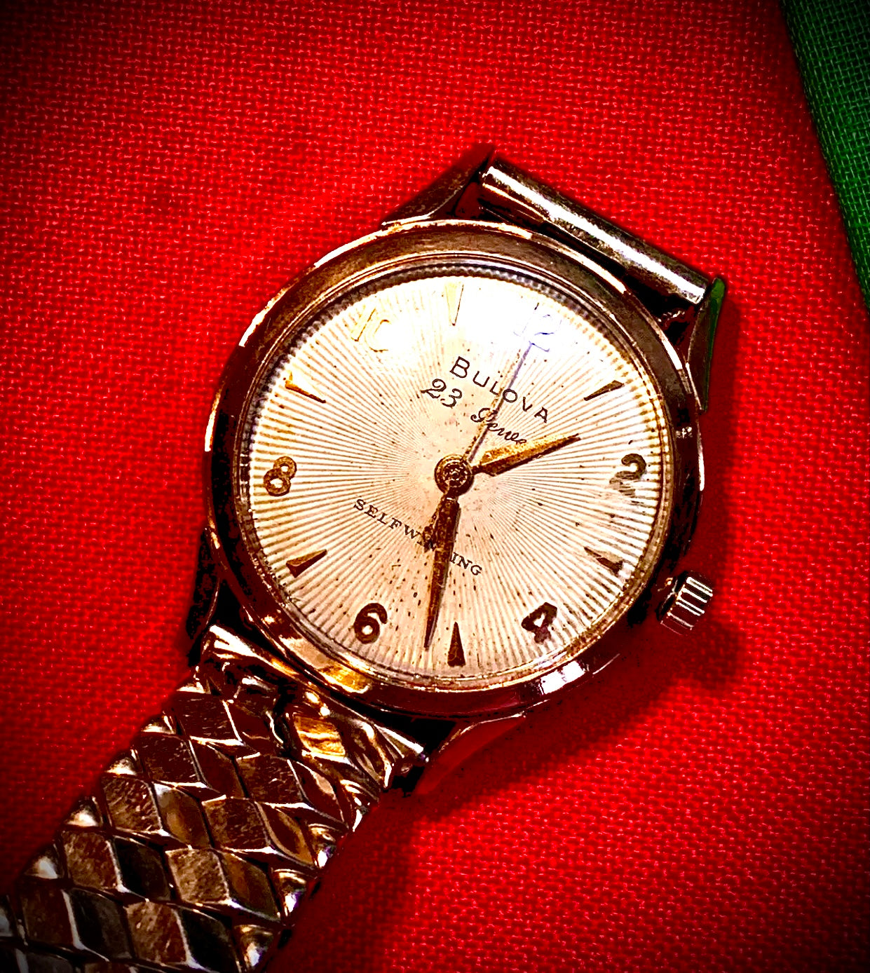 R#931 Vintage 1958 L8 Bulova Selfwinding Sunburst Dial 23J 6Adj 10BPAC Watch