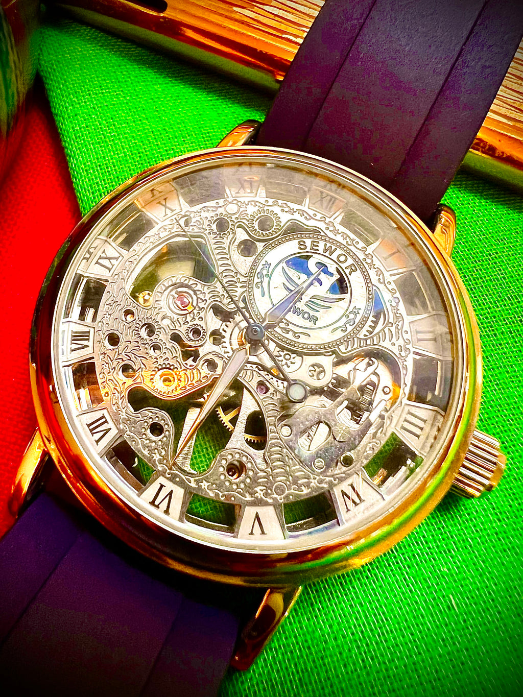 R#933 Sewor Skeleton With Exbition Back Beautiful Double Sided Sephaire Crystals