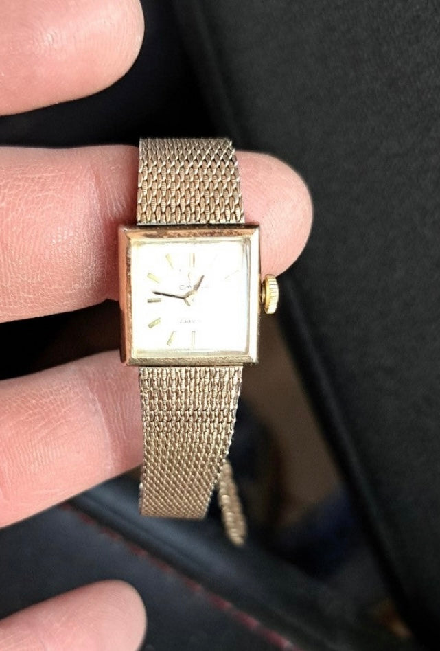 R#944 Omega ladymatic 17 jewels 14 Gold filled wrist watch