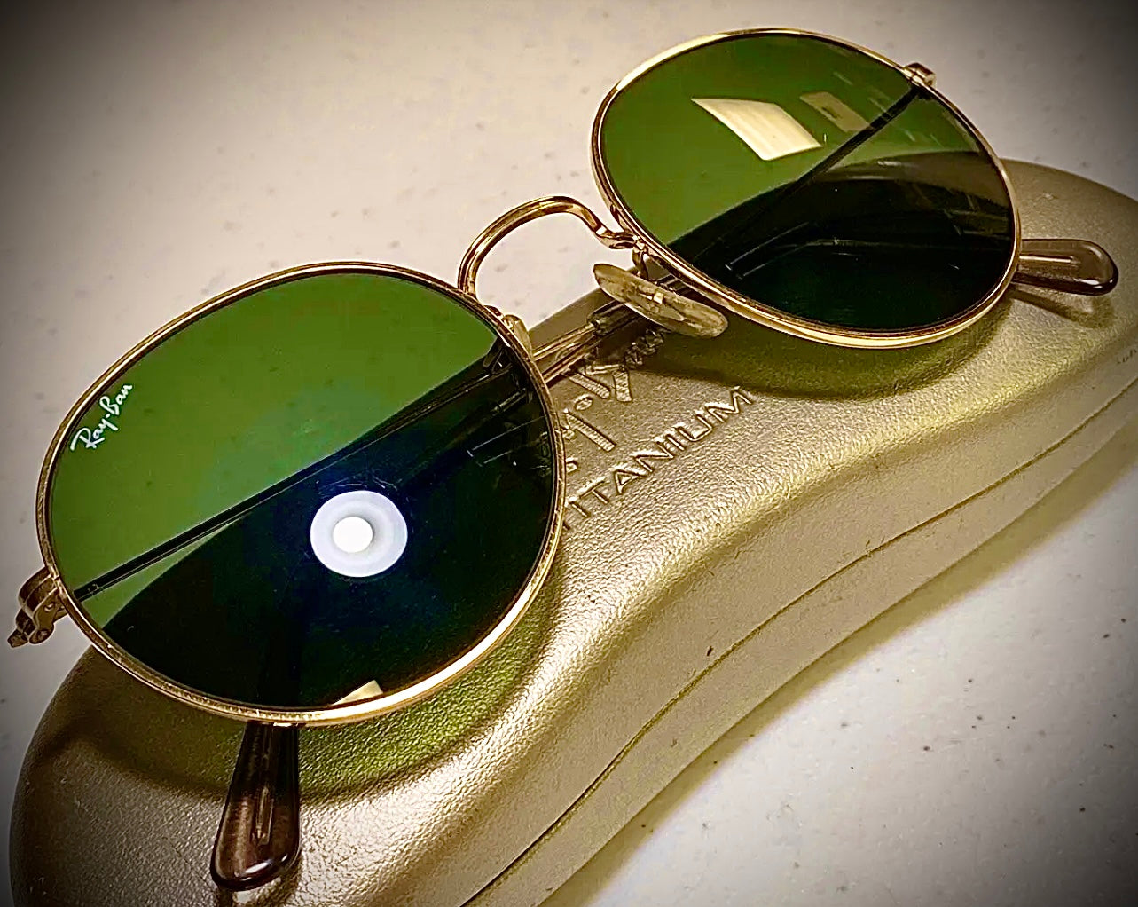 Beautiful VINTAGE Glass Lense Ray-Ban ROUND AVIATOR SUNGLASSES